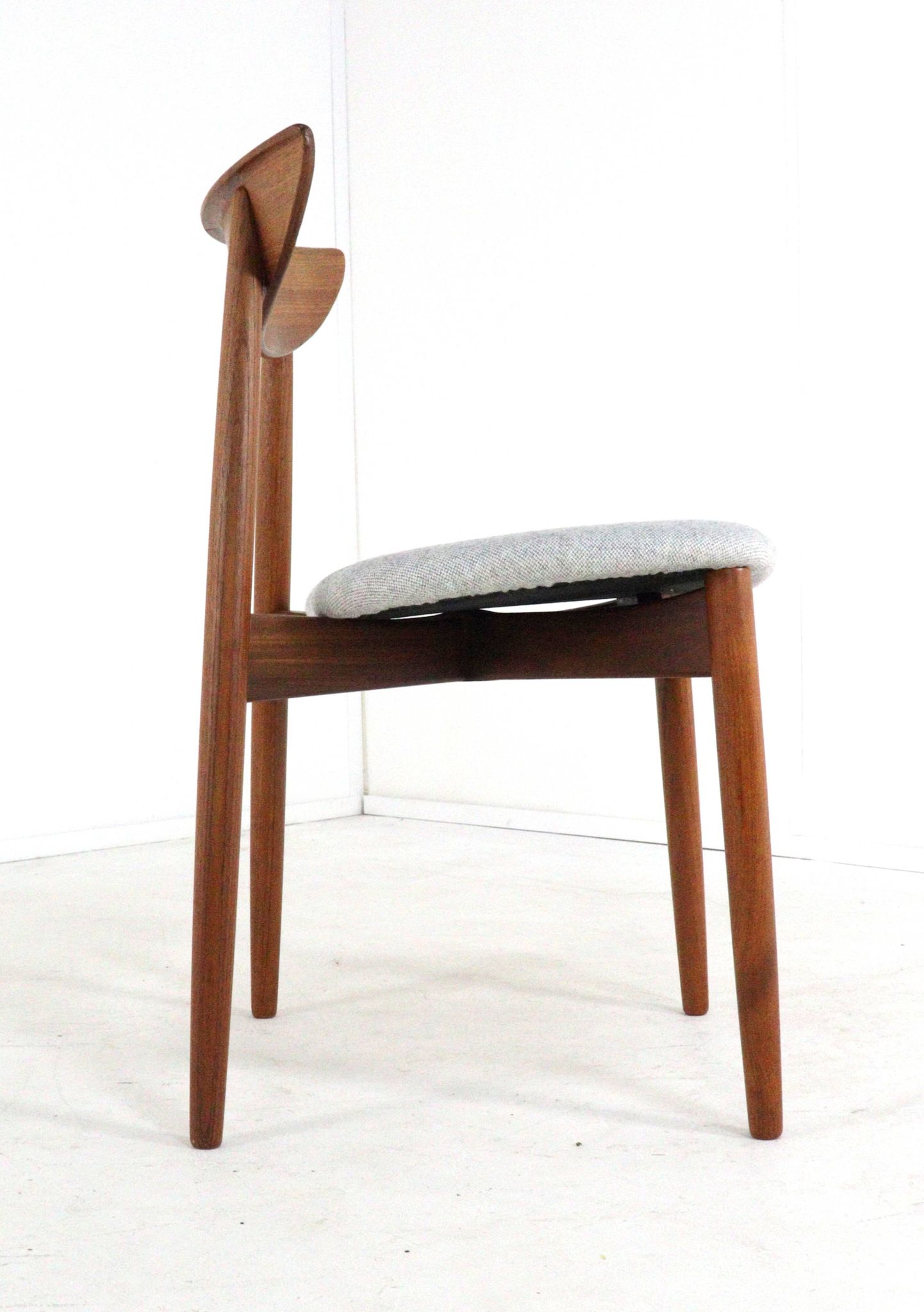 Set of 4+2 Harry Ostergaard for Randers Møbelfabrik chairs - danish design