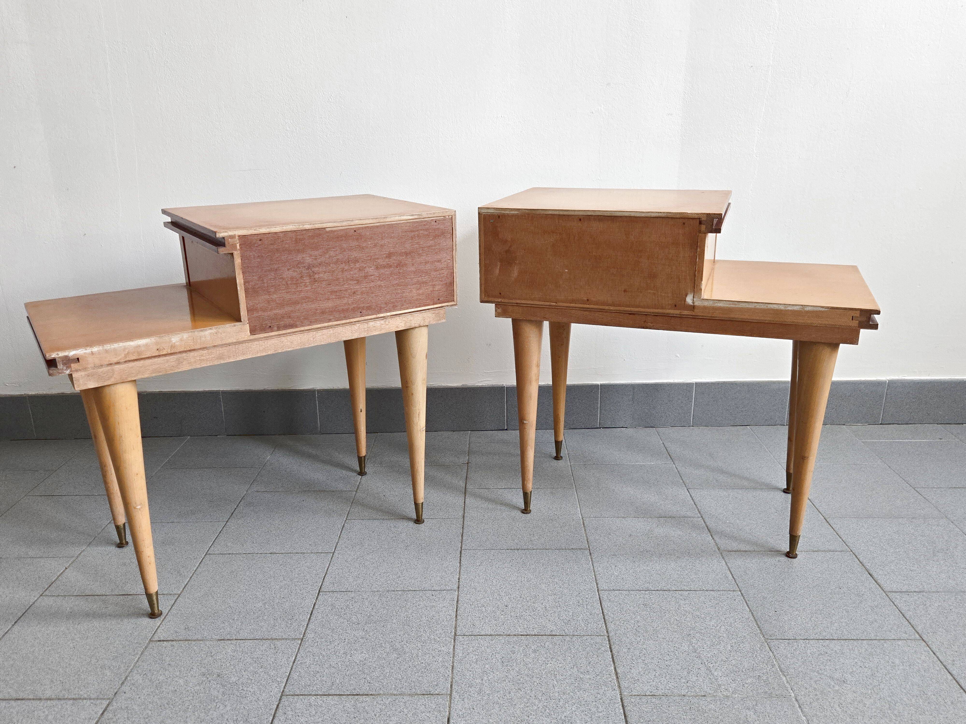 Paire de chevets asymétiques, 1960