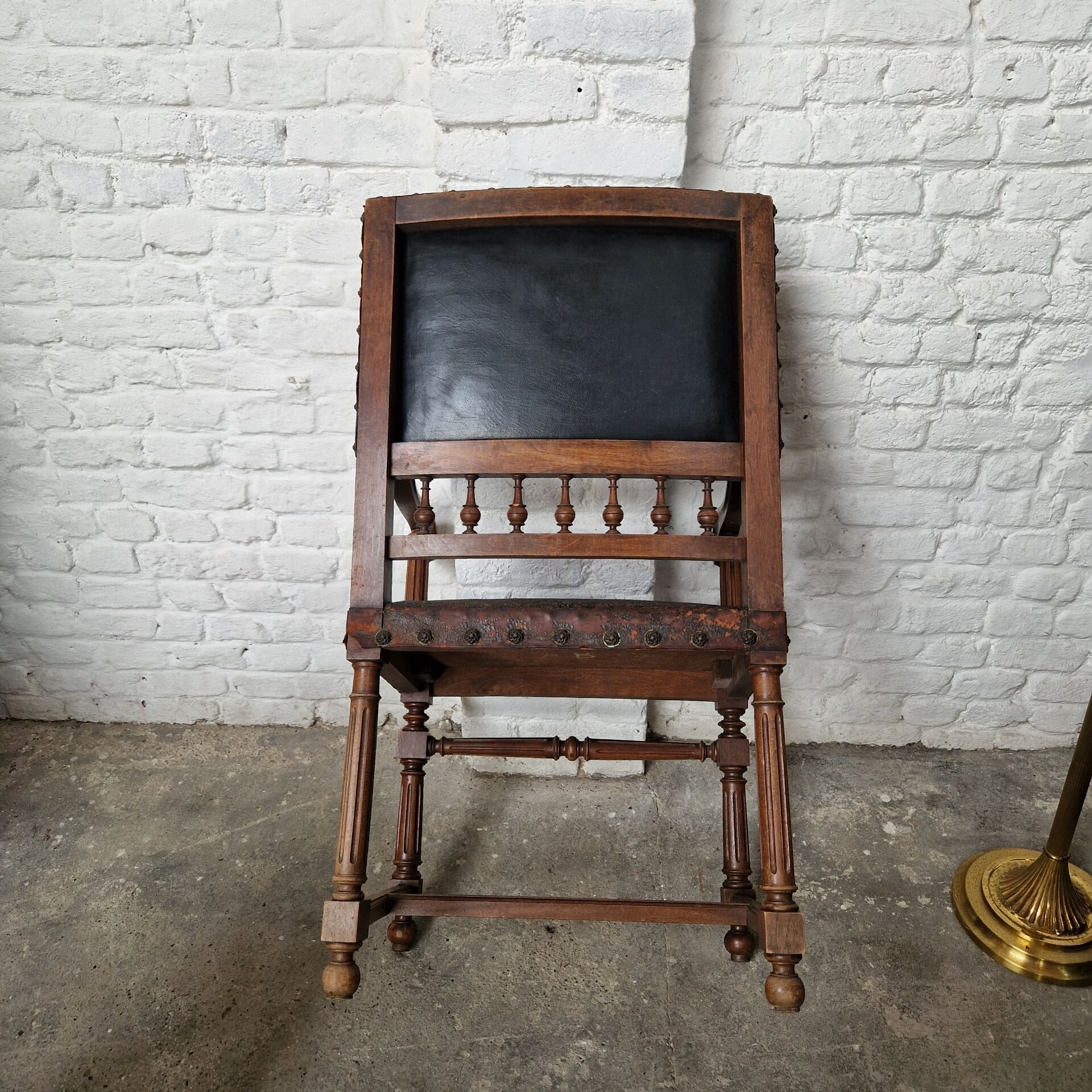 2  fauteuils Henri II
