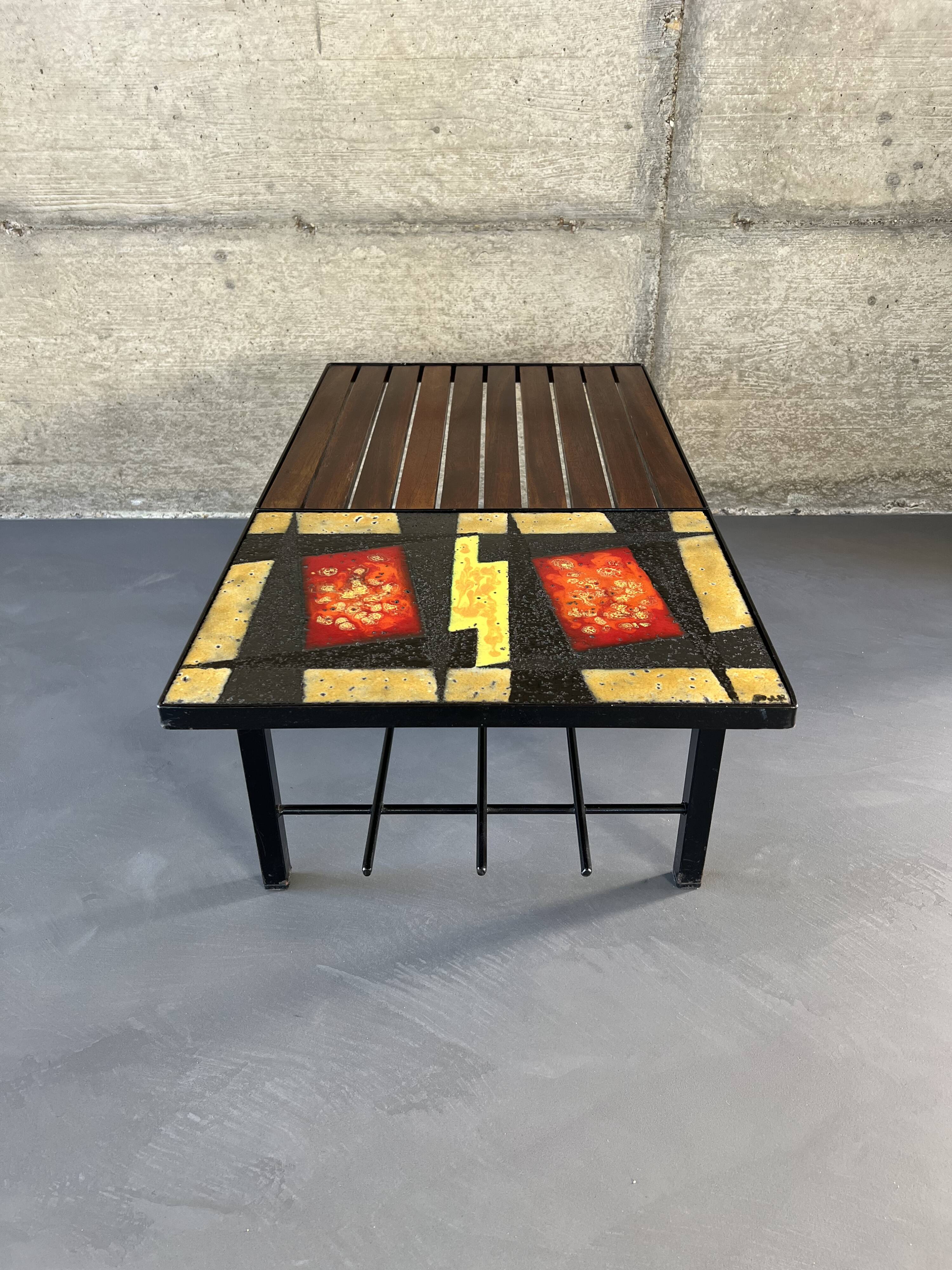 Table basse mid-century, teck, acier et pierre de lave