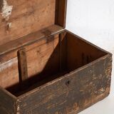 Antique chest with dark patina (Year 1906) #5