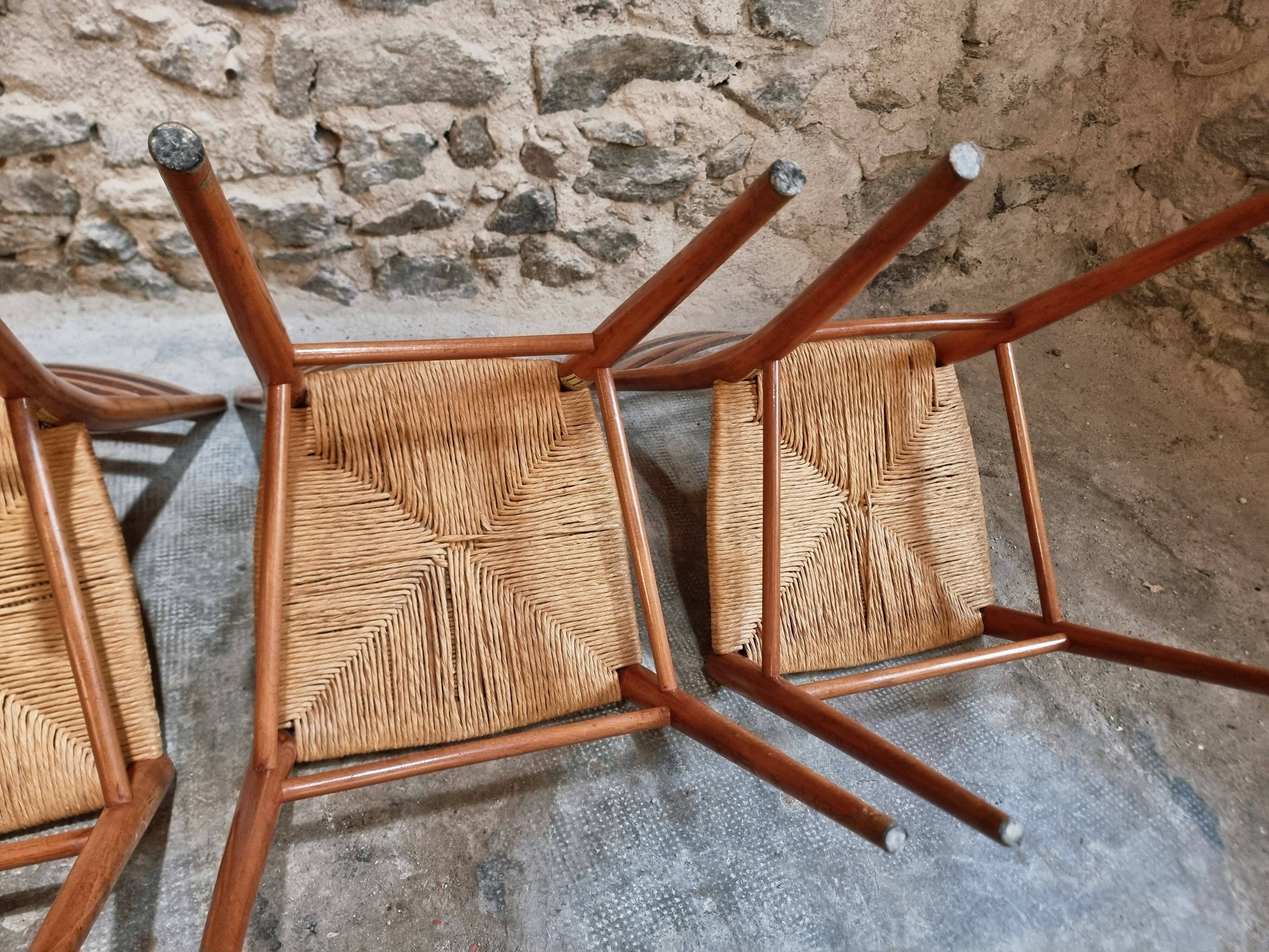 Ensemble de 4 chaises de salle à manger italiennes mid-century avec assises tressées, vers 1950–1970