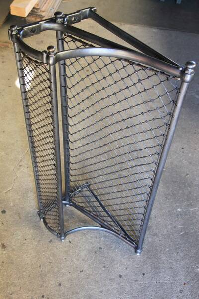 SNCF train luggage rack