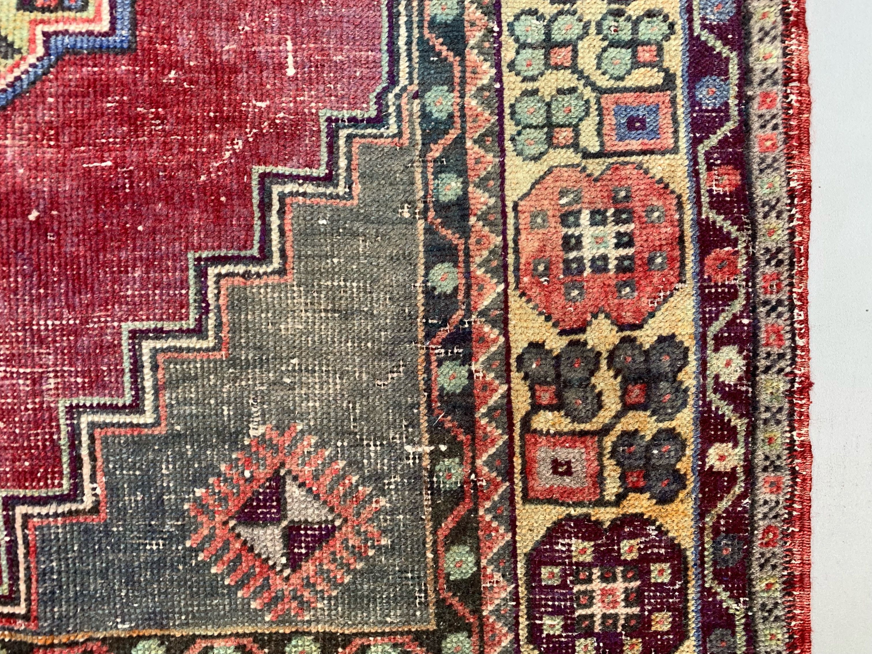 Vintage turkish oushak rug 192x112 cm
