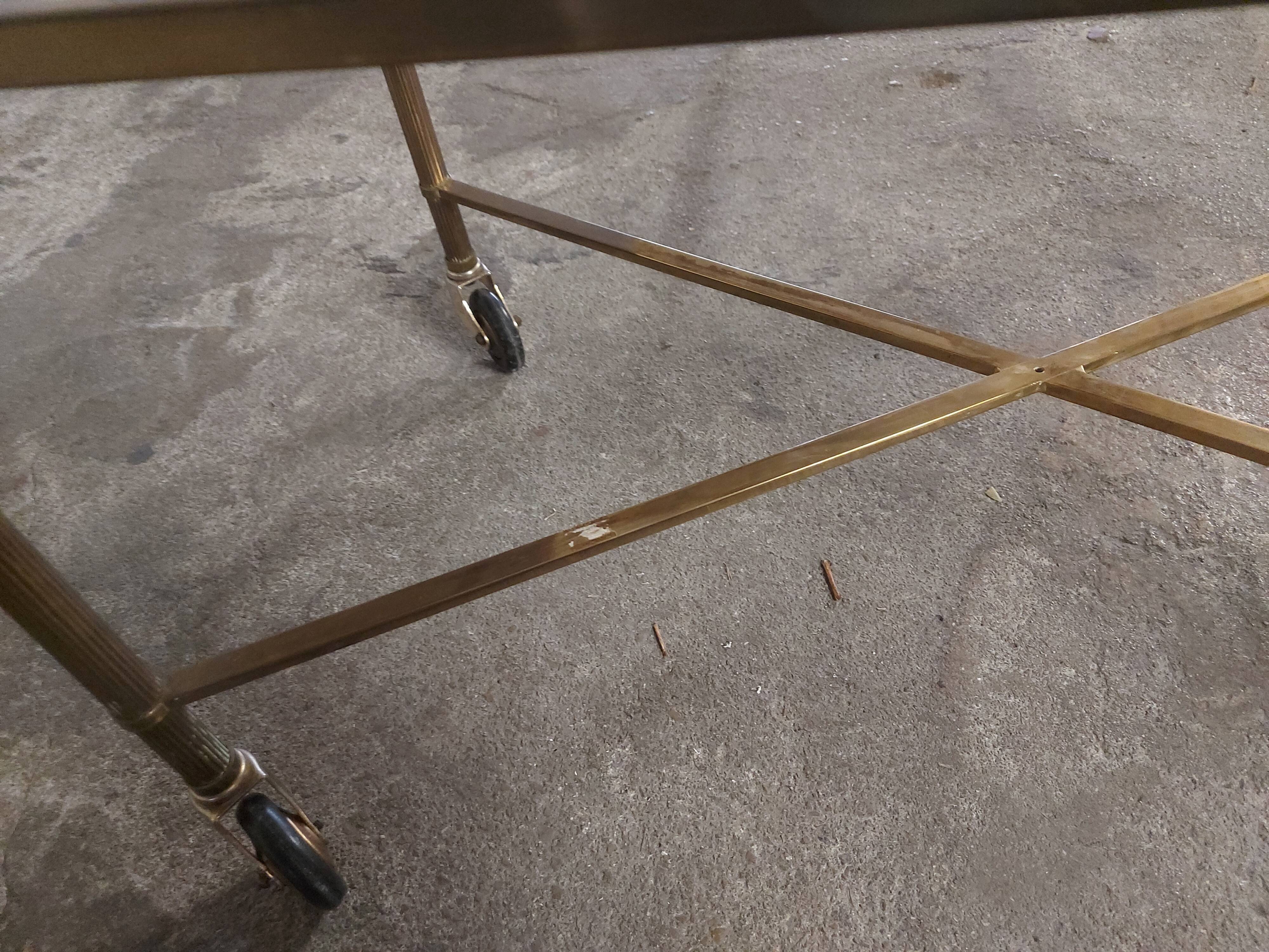 Table basse roulante en bronze doré vintage