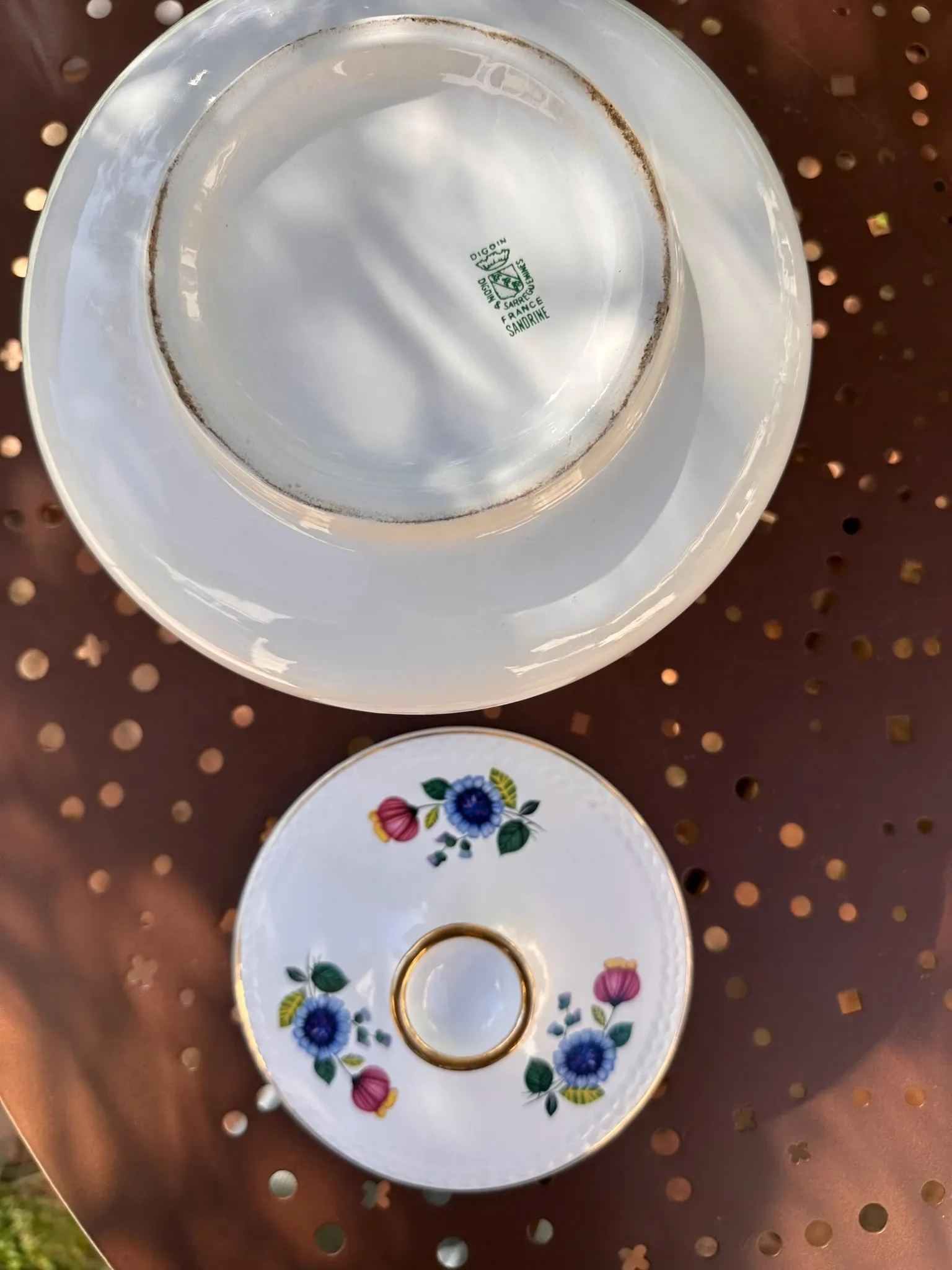 Earthenware vegetable dish Digoin Sarreguemines Sandrine, flowers and golden borders.