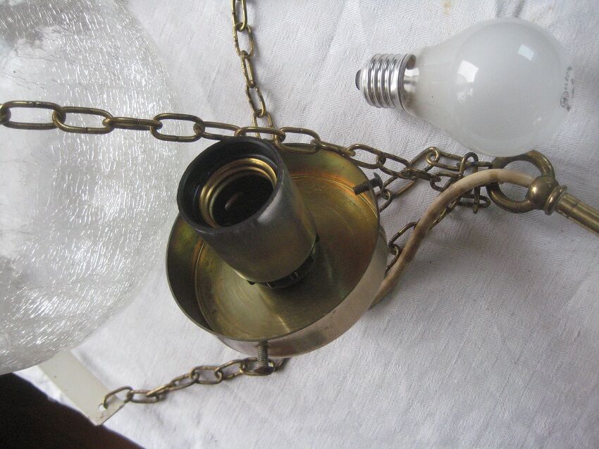 Ball hanging lamp