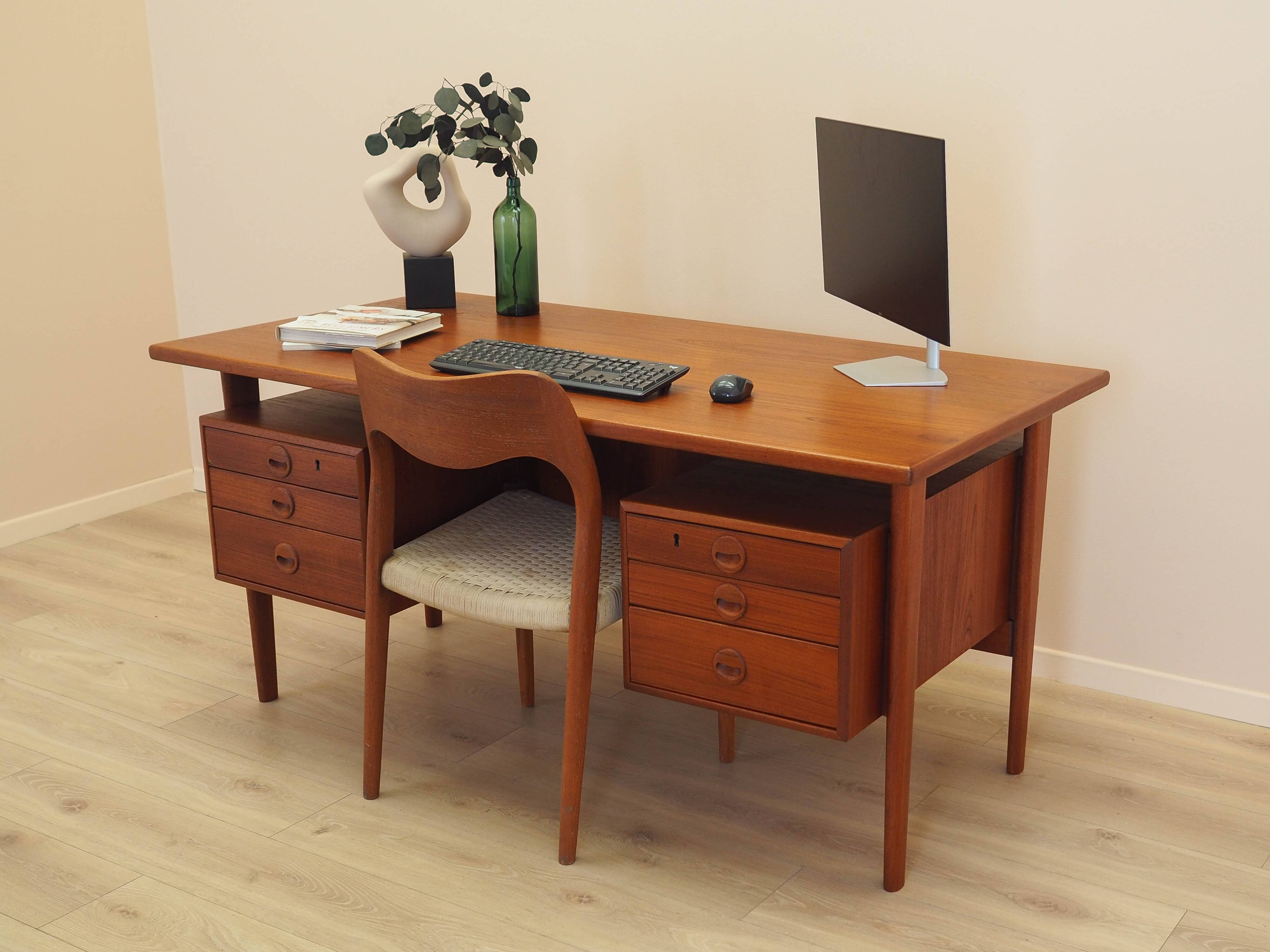 Teak desk, Danish design, 1970s, designer: Kai Kristiansen