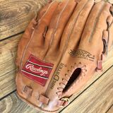 Baseball glove