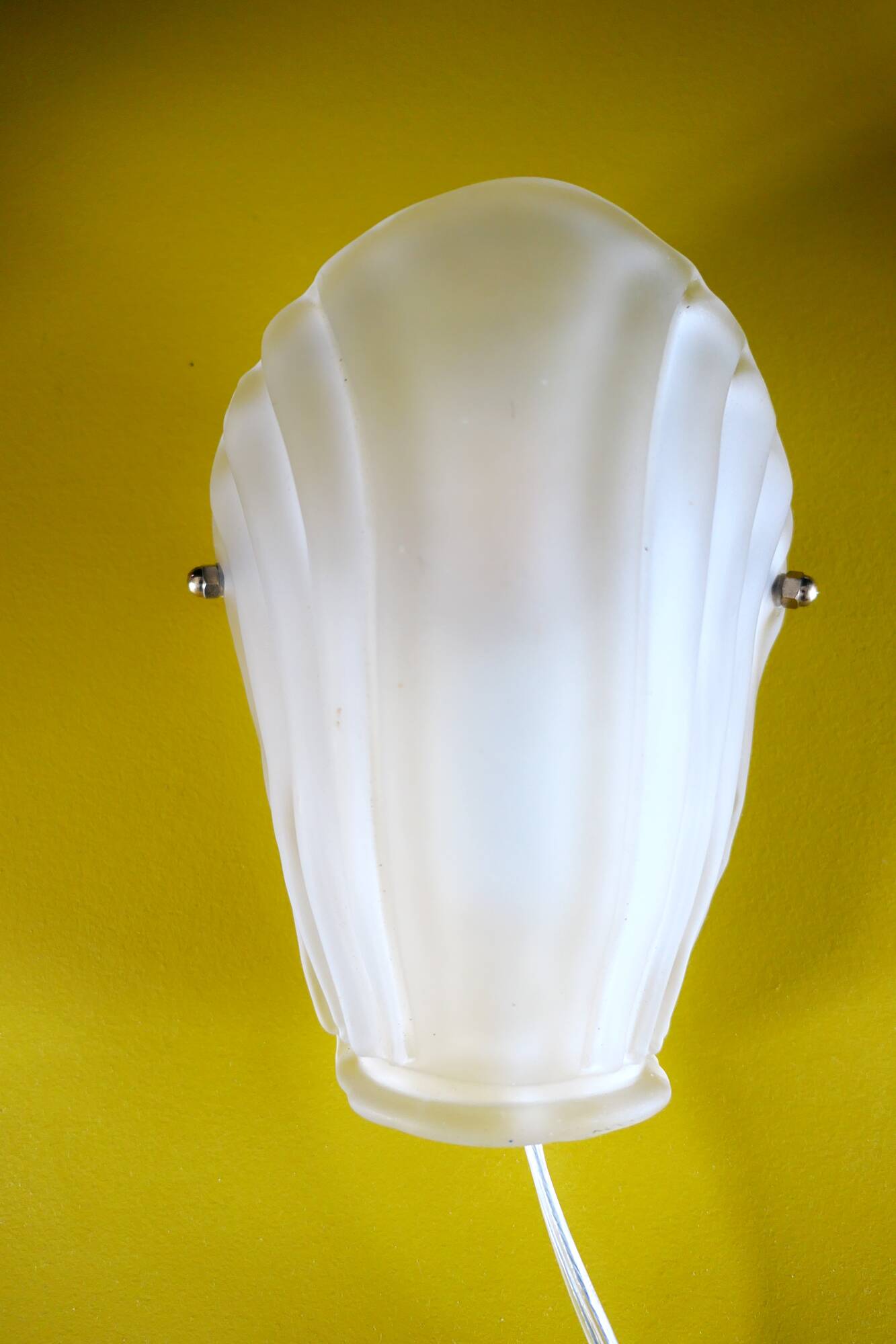 Frosted glass wall light in Art Deco style from the 1980s.
