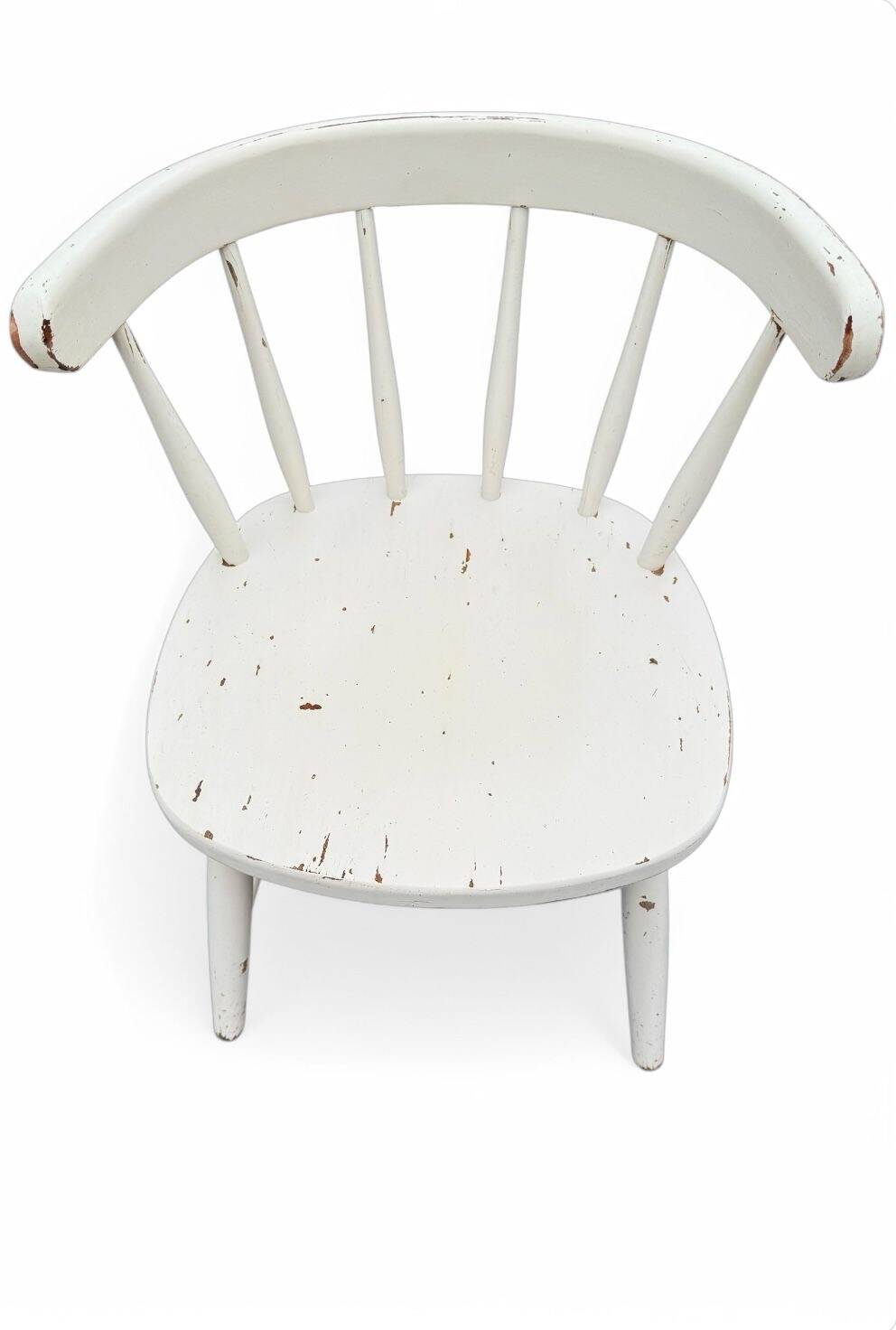 Set of 4 vintage Scandinavian chairs in solid wood.