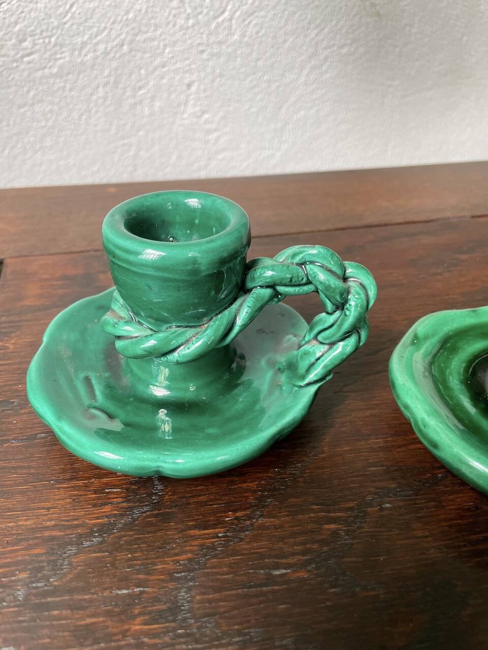 Paire de bougeoirs à main céramique verte