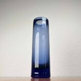 Blue glass vase from the Danish Mid-Century Modern Labrador series by Per Lütken for Holmegaard, 1950s.