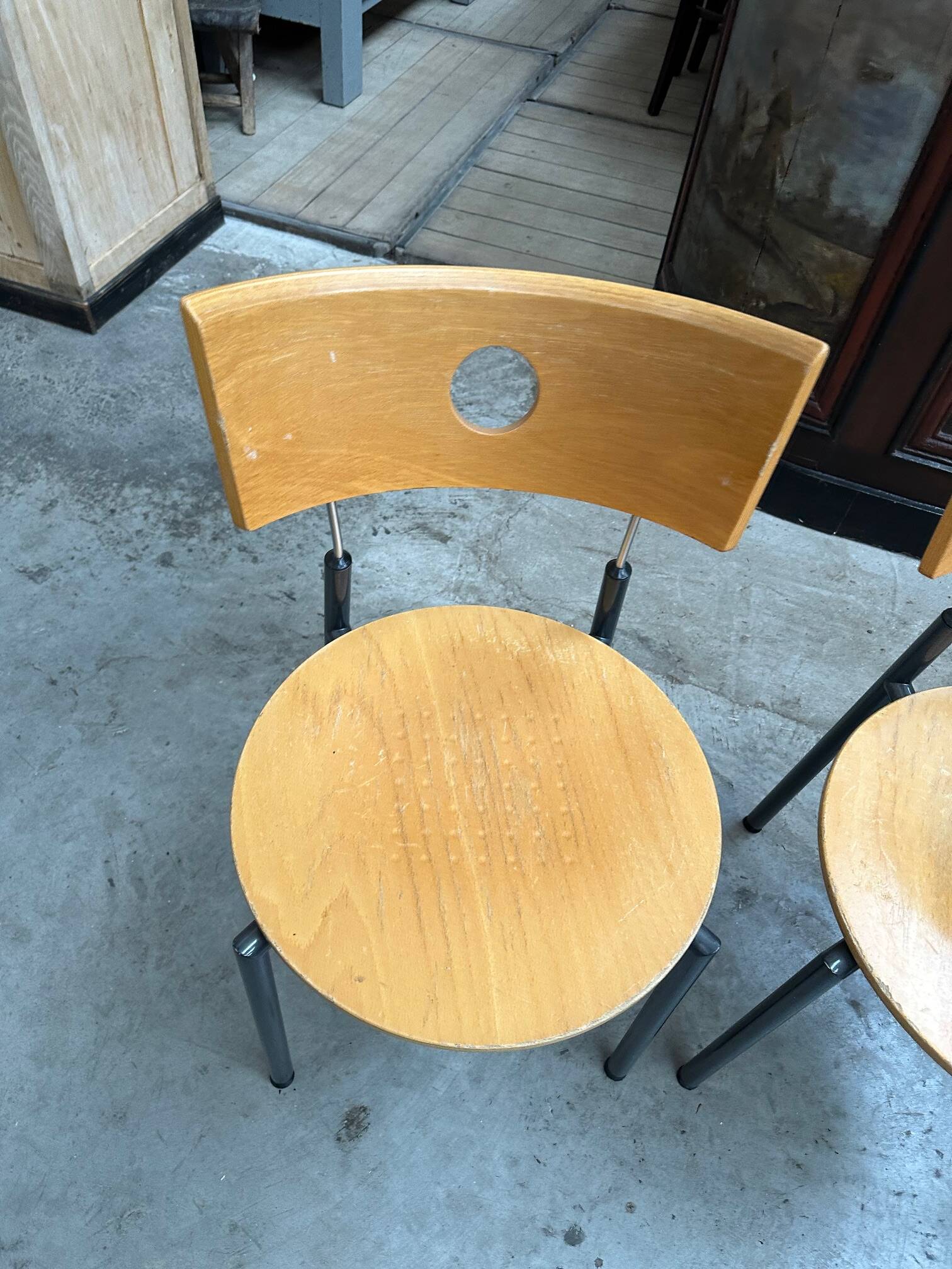 Suite de 6 chaises Années 80