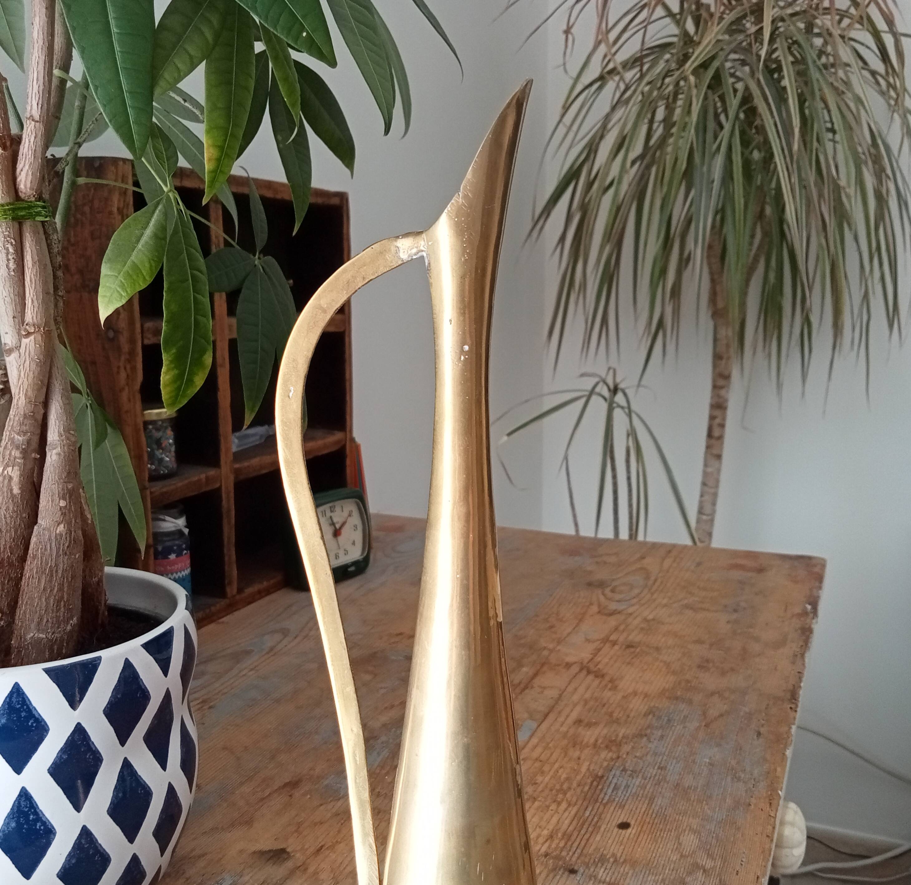 Vintage soliflore vase in solid gilded brass