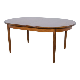 Mid-Century Teak Oval Dining Table by G-Plan, 1960s