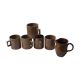 Mugs en grès et un pichet