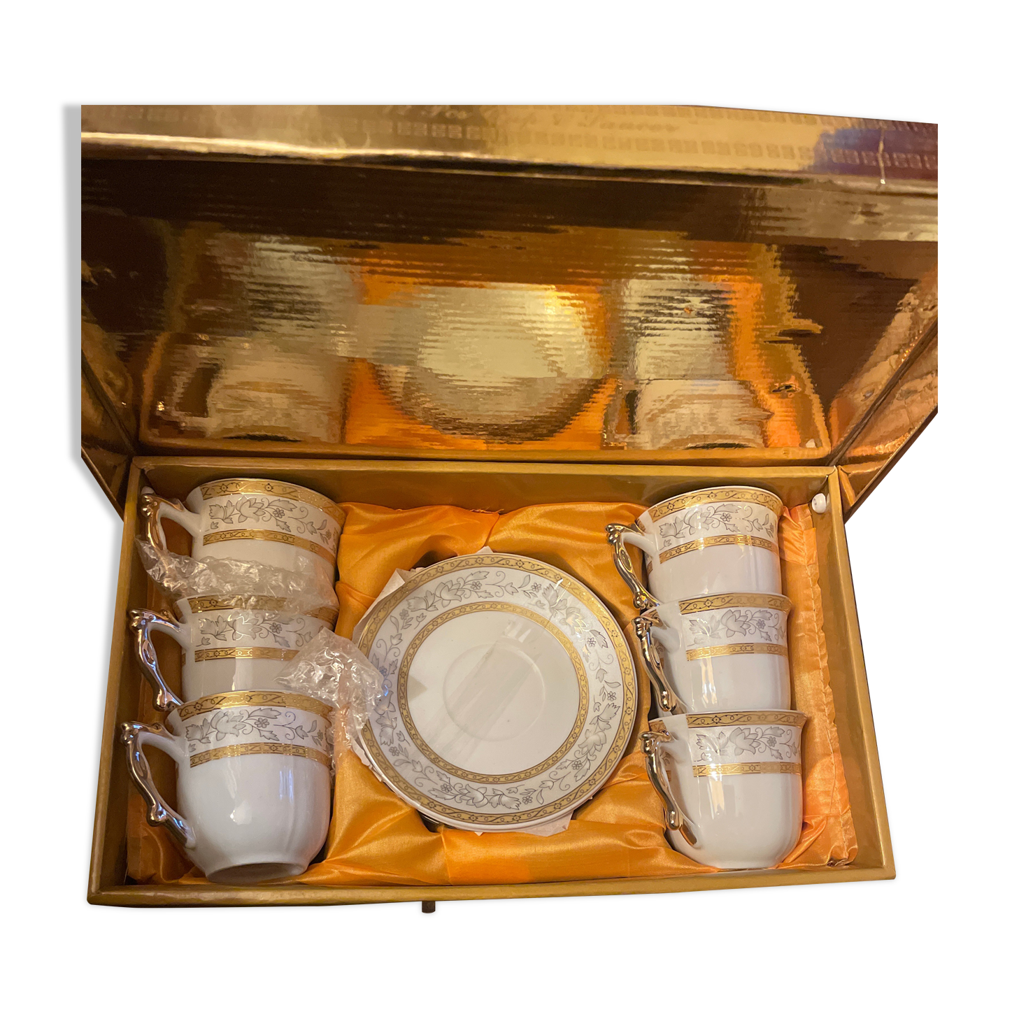 6 cups and saucers porcelain Bacary