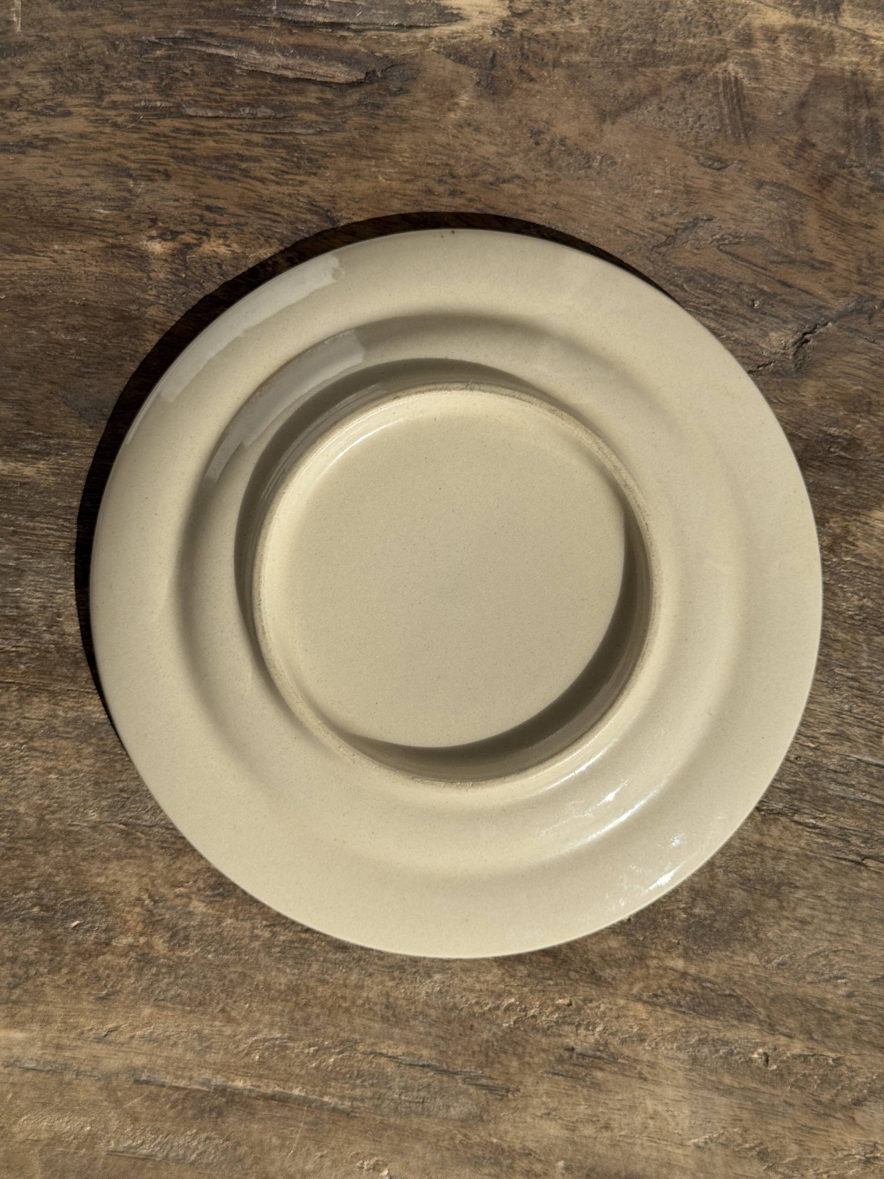 Set of 4 vintage speckled beige stoneware coffee cups.