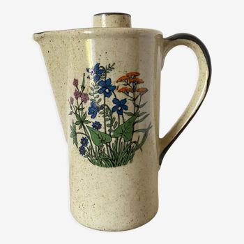 Teapot in vintage stoneware flowers