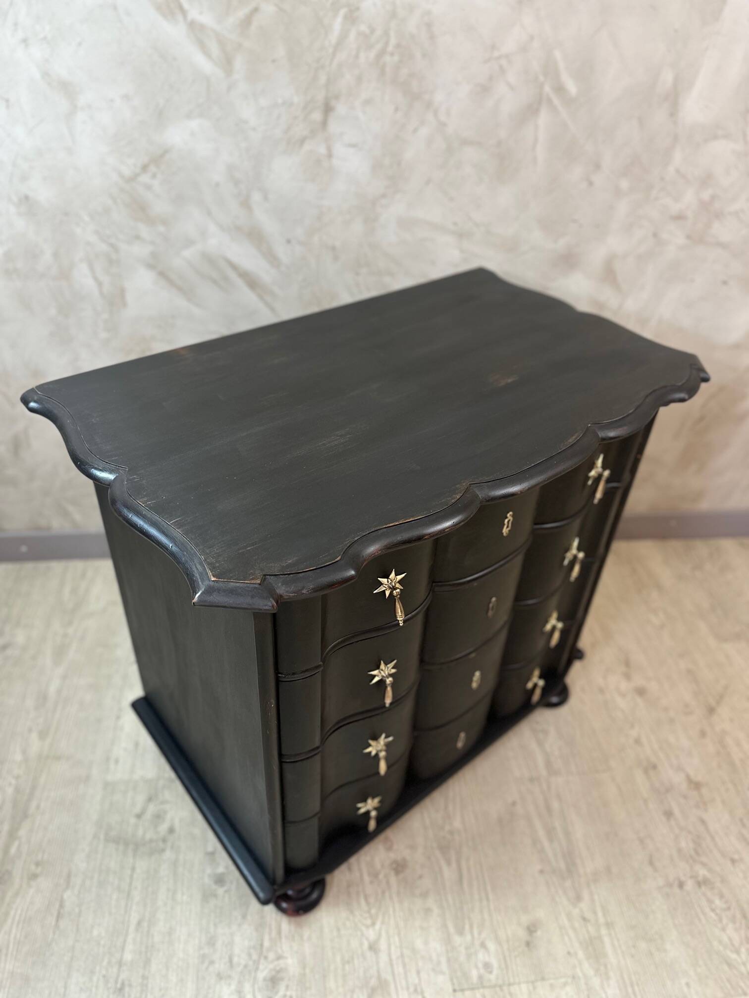 Louis XIV Commode Style
