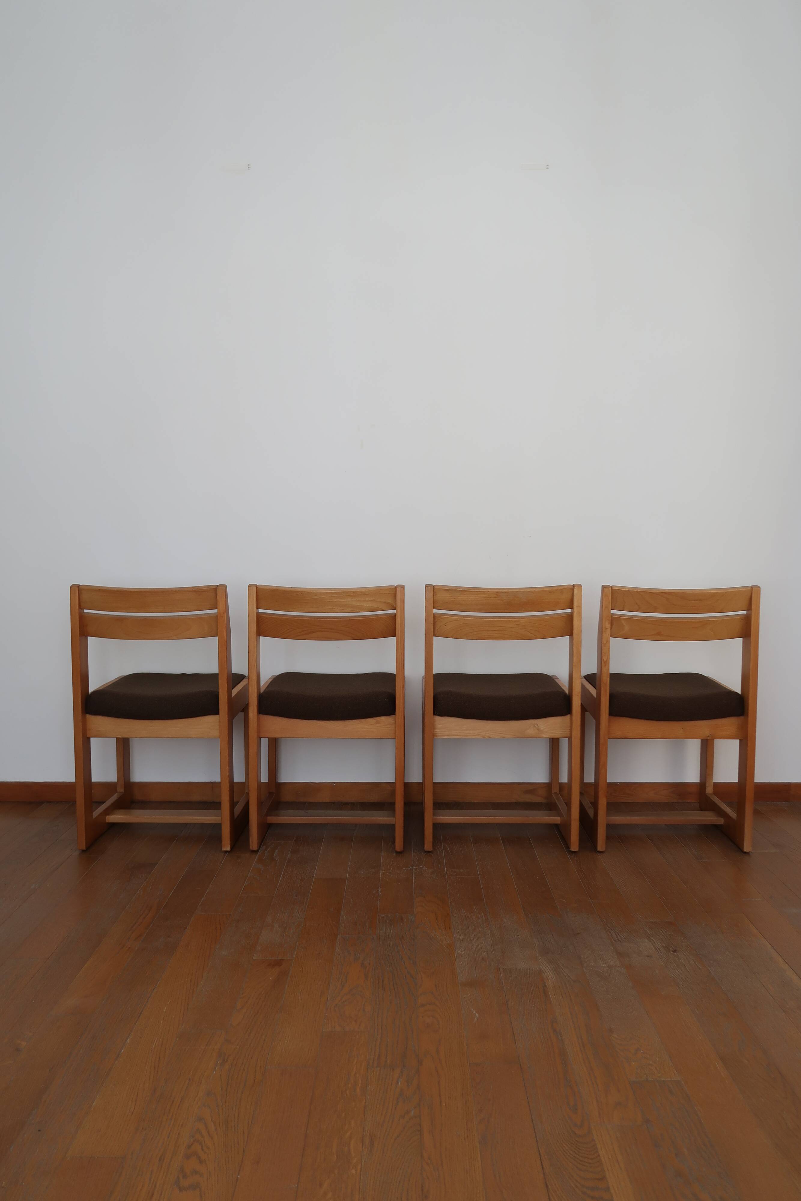 4 chairs sleigh Maison Regain