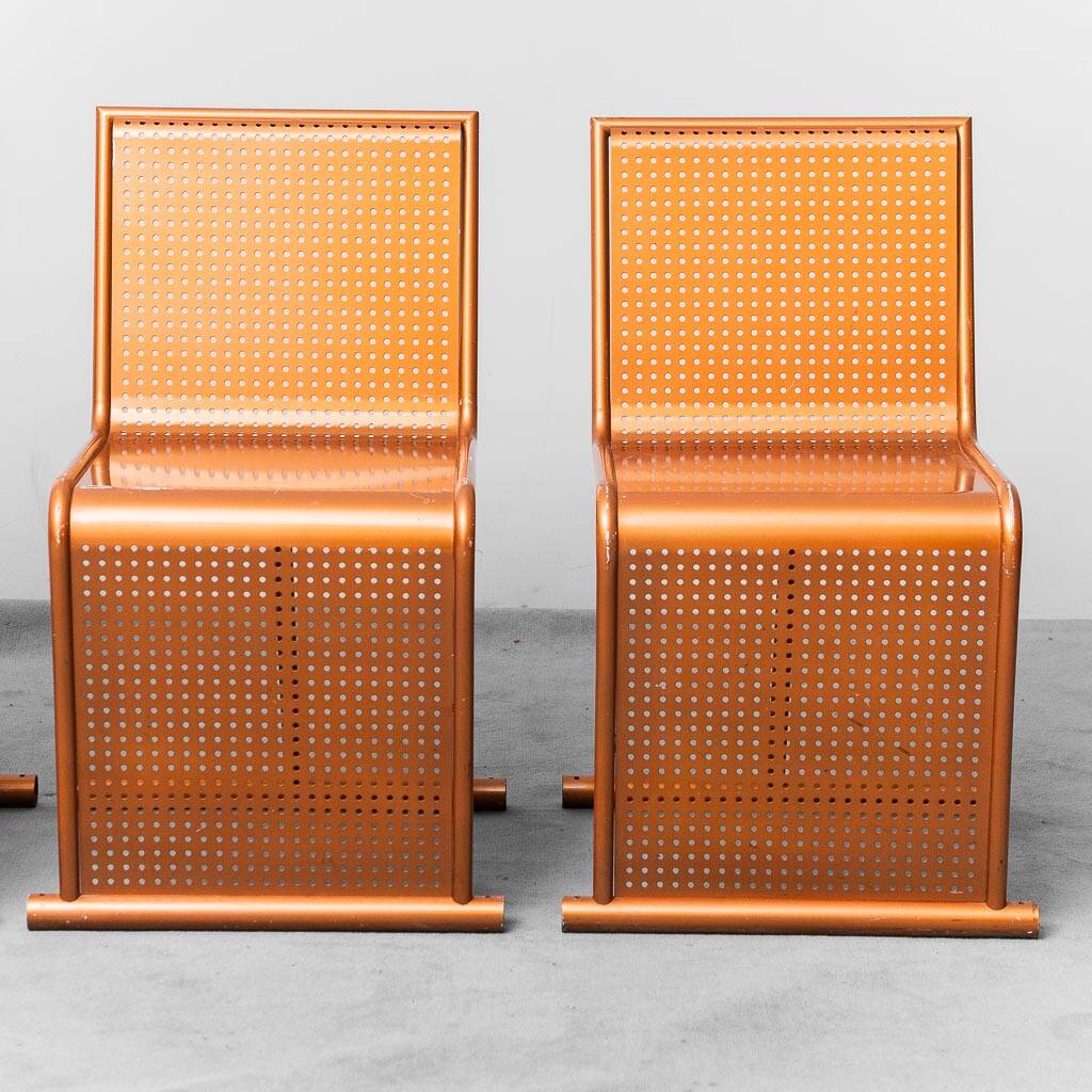 Set da 4 sedute modulari in metallo traforato anni ’80 vintage modernariato