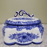 Delft earthenware tureen