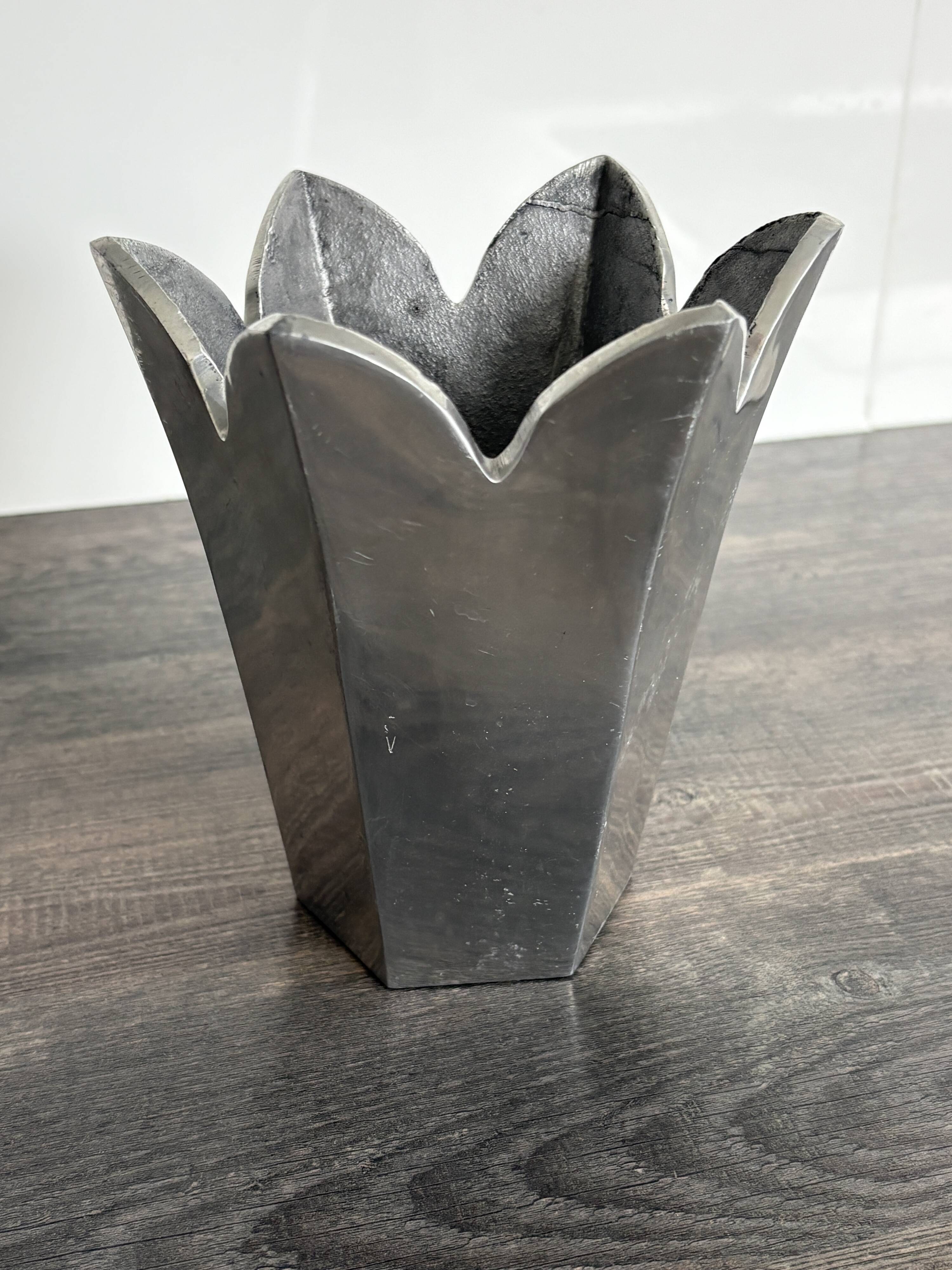 Tulip Vase Habitat – 90s Vintage Design