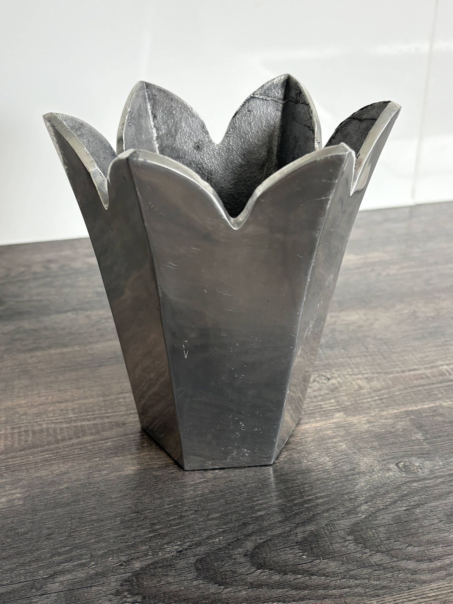 Tulip Vase Habitat – 90s Vintage Design