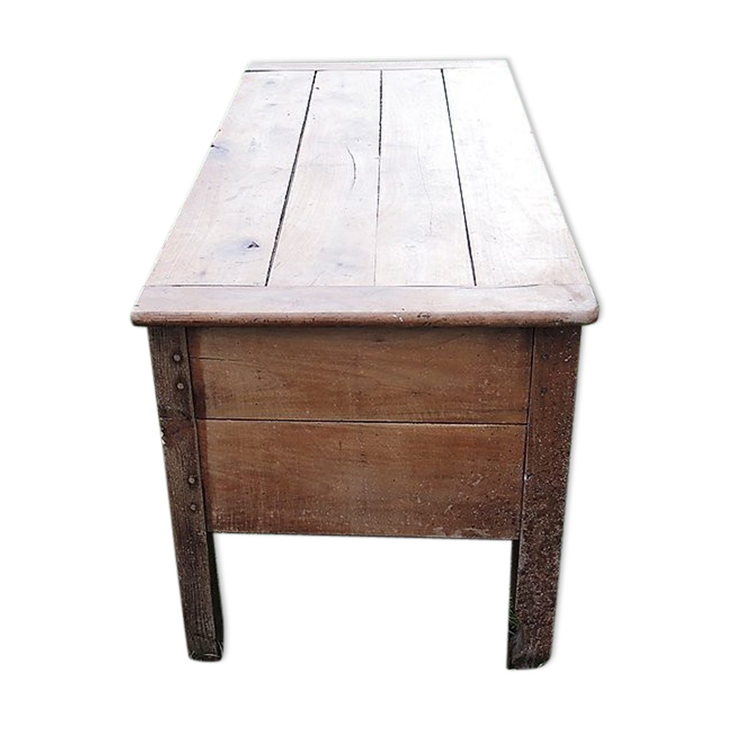 Maie en hêtre massif au teint naturel clair