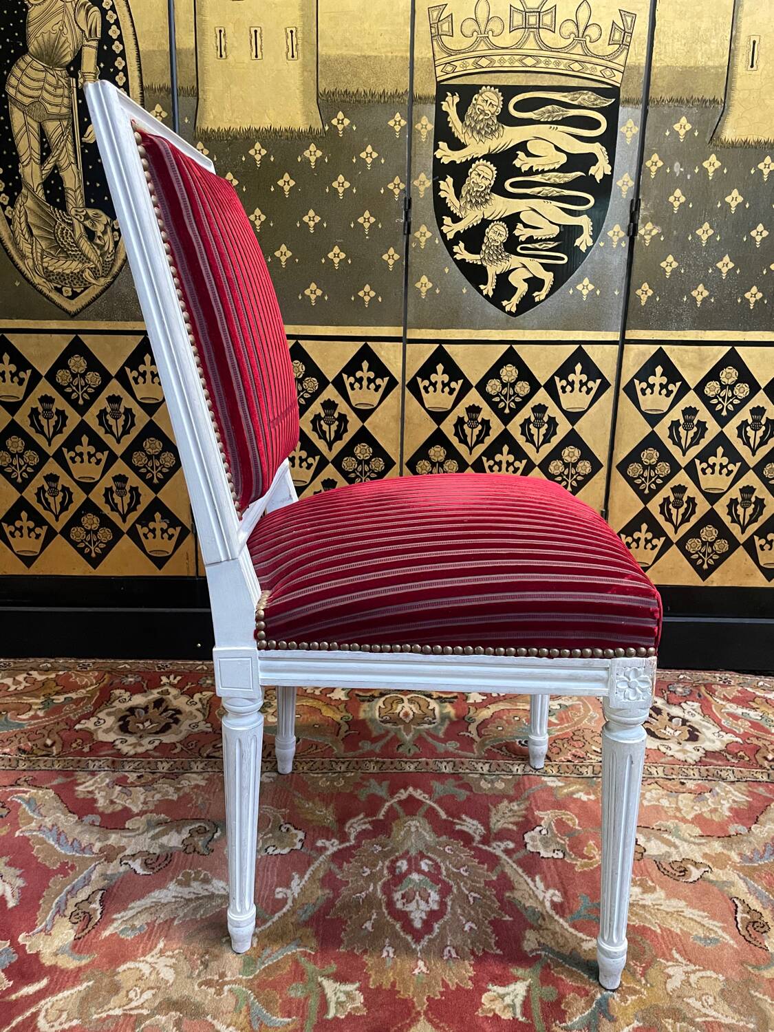 Suite of 4 Louis XVI style chairs
