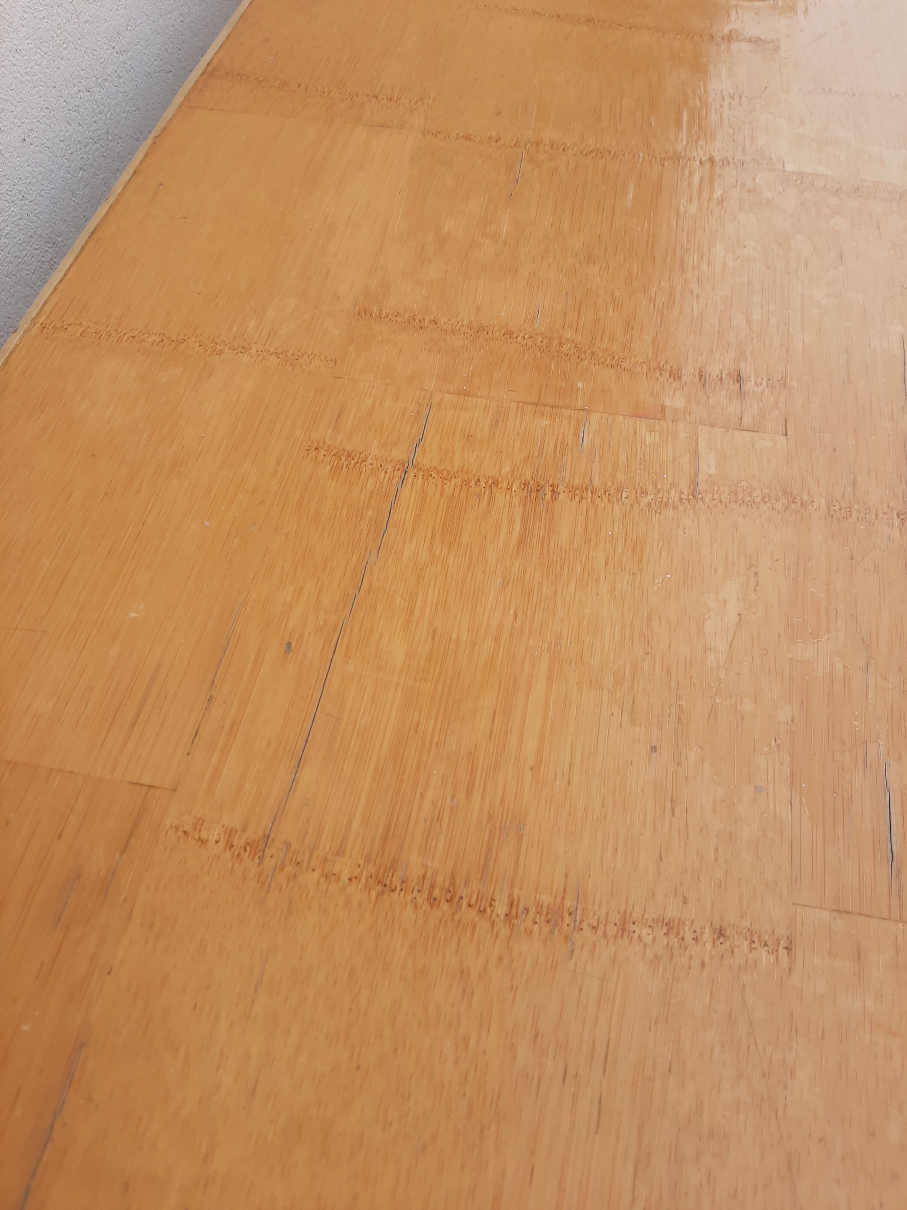 Table de salle à manger en rotin années 50