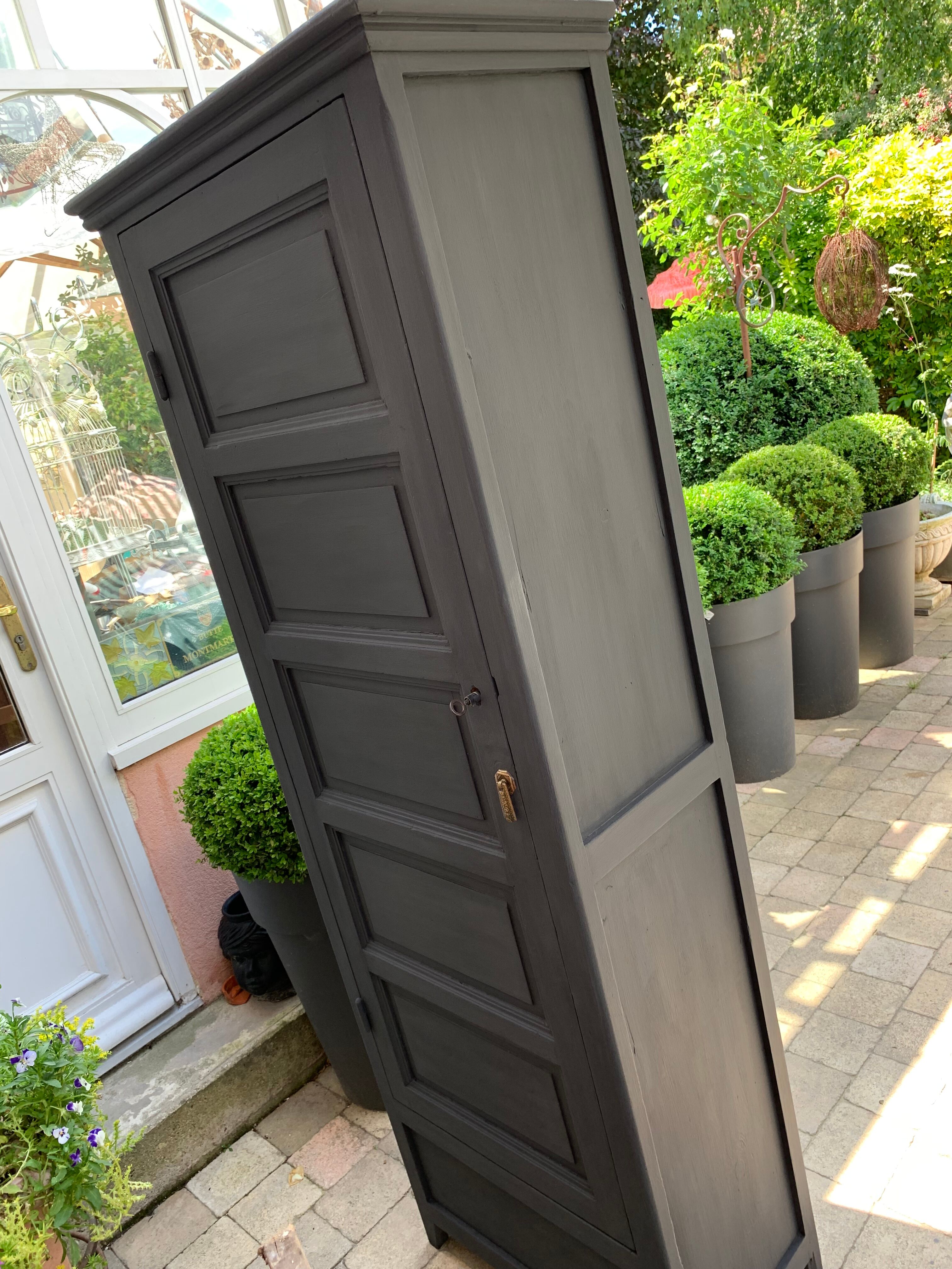 Parisian wardrobe cap 30 's