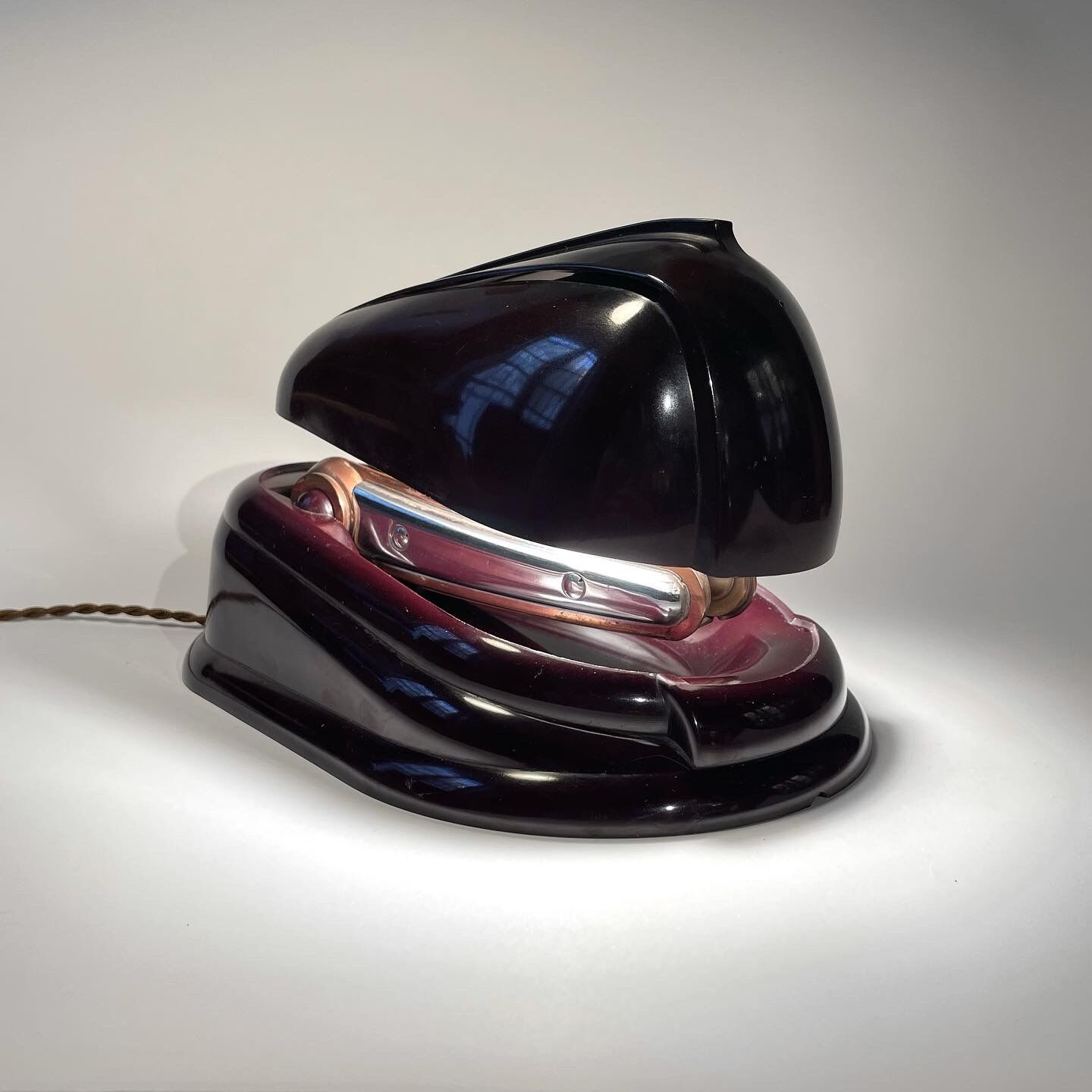 Jumo Bolide lamp in bakelite and copper