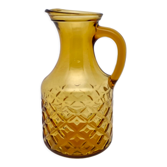 Carafe en verre ambré