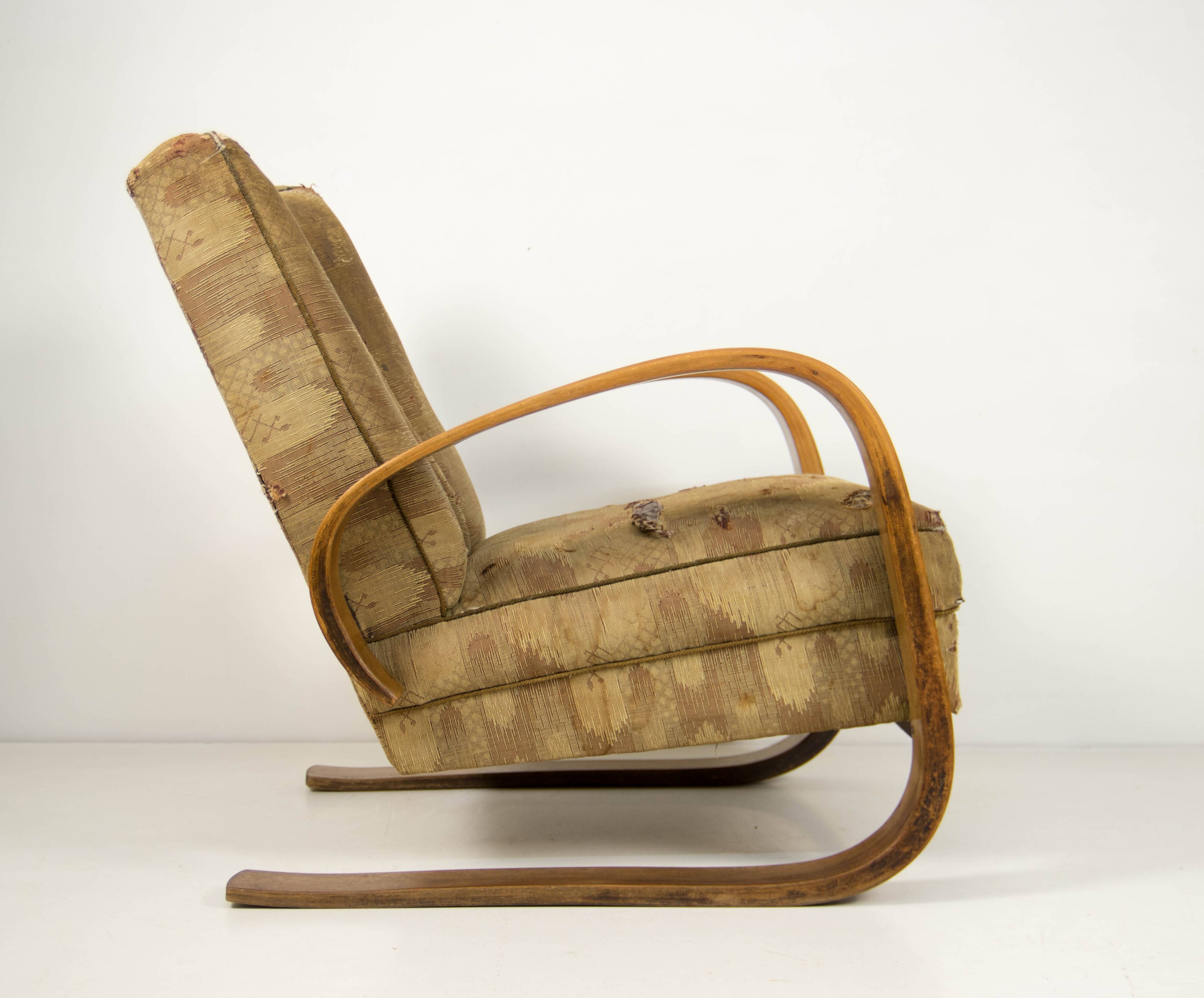 Tank Armchair by Miroslav Navratil, Laminated Bentwood, 1930s