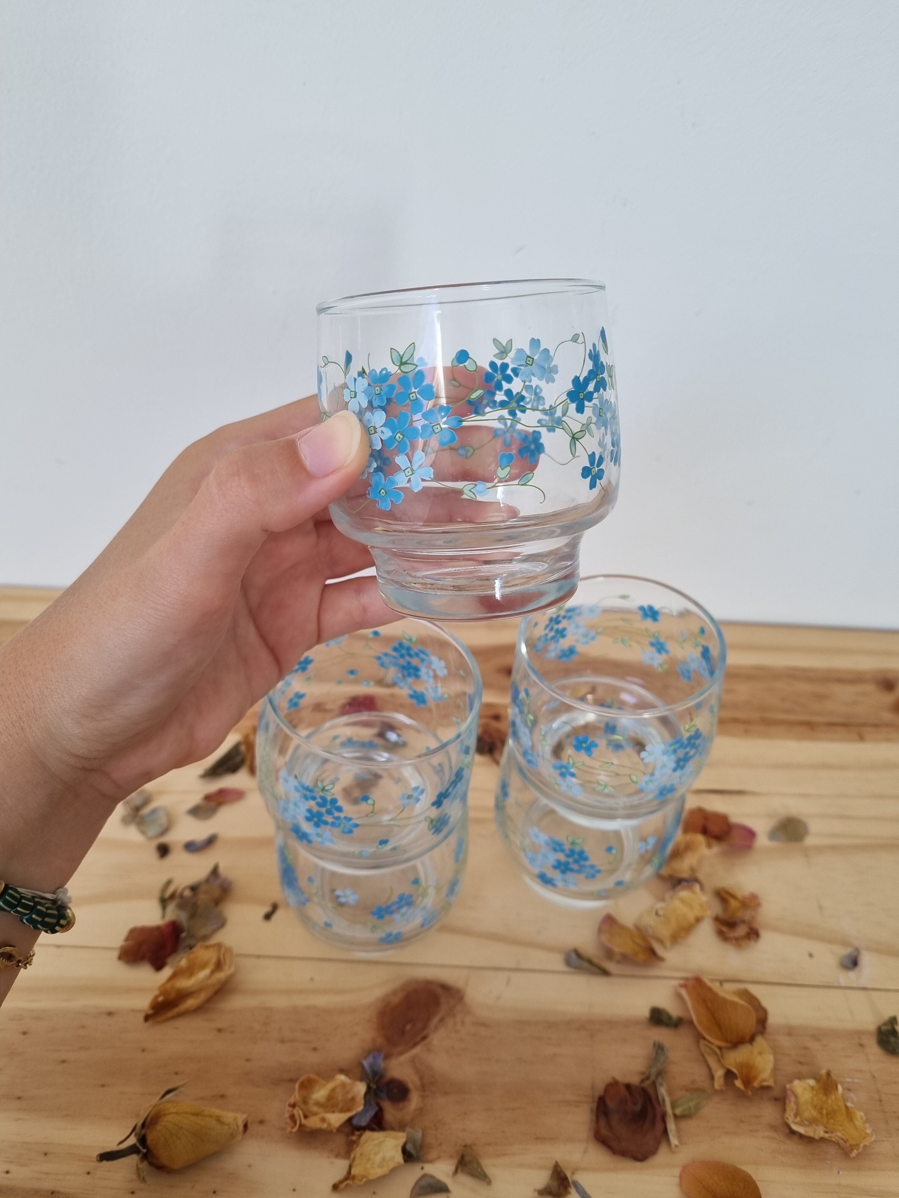 Vintage veronica arcopal myosotis glasses