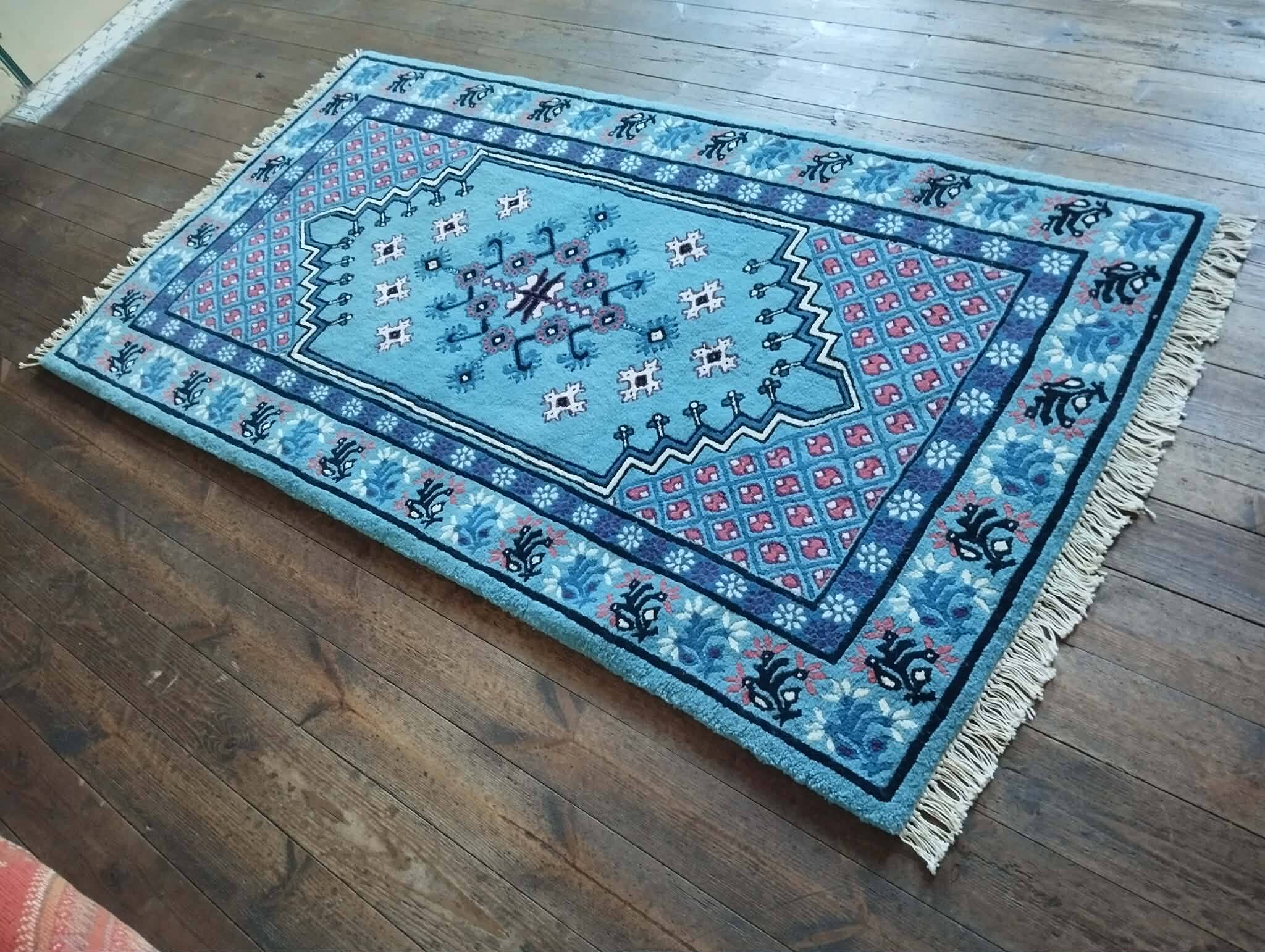 Handmade Kairouan Berber rug 188x103cm
