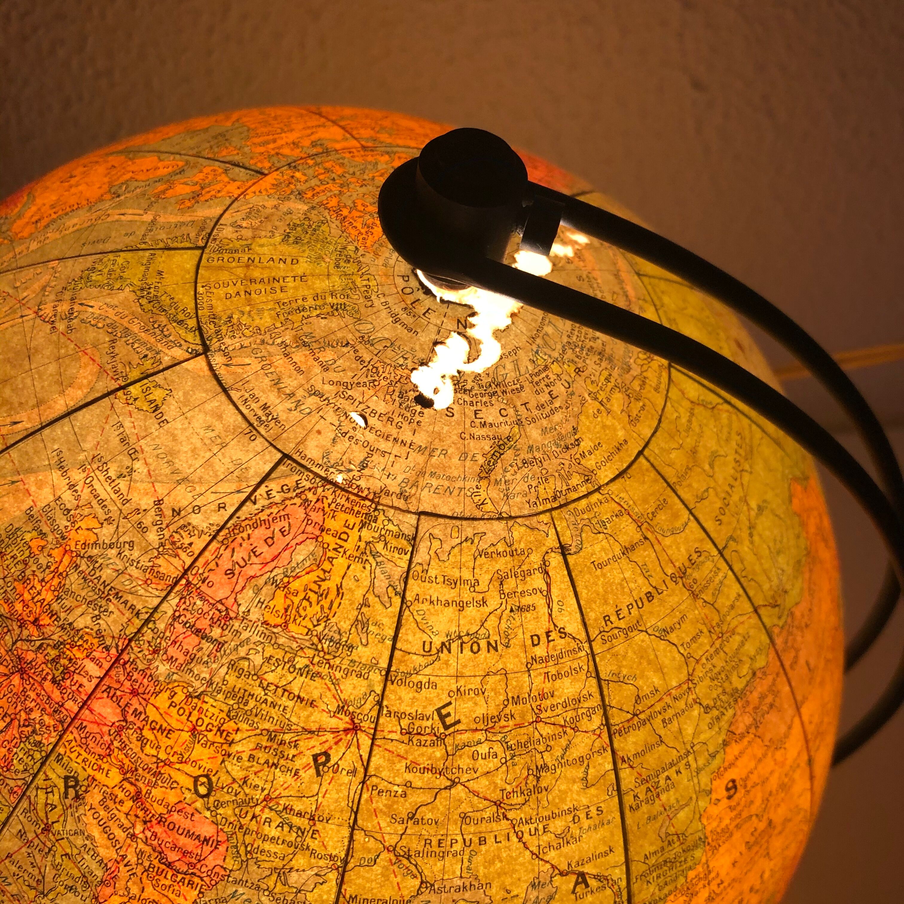 Vintage Globe 1960 Perrina glass - 29 cm