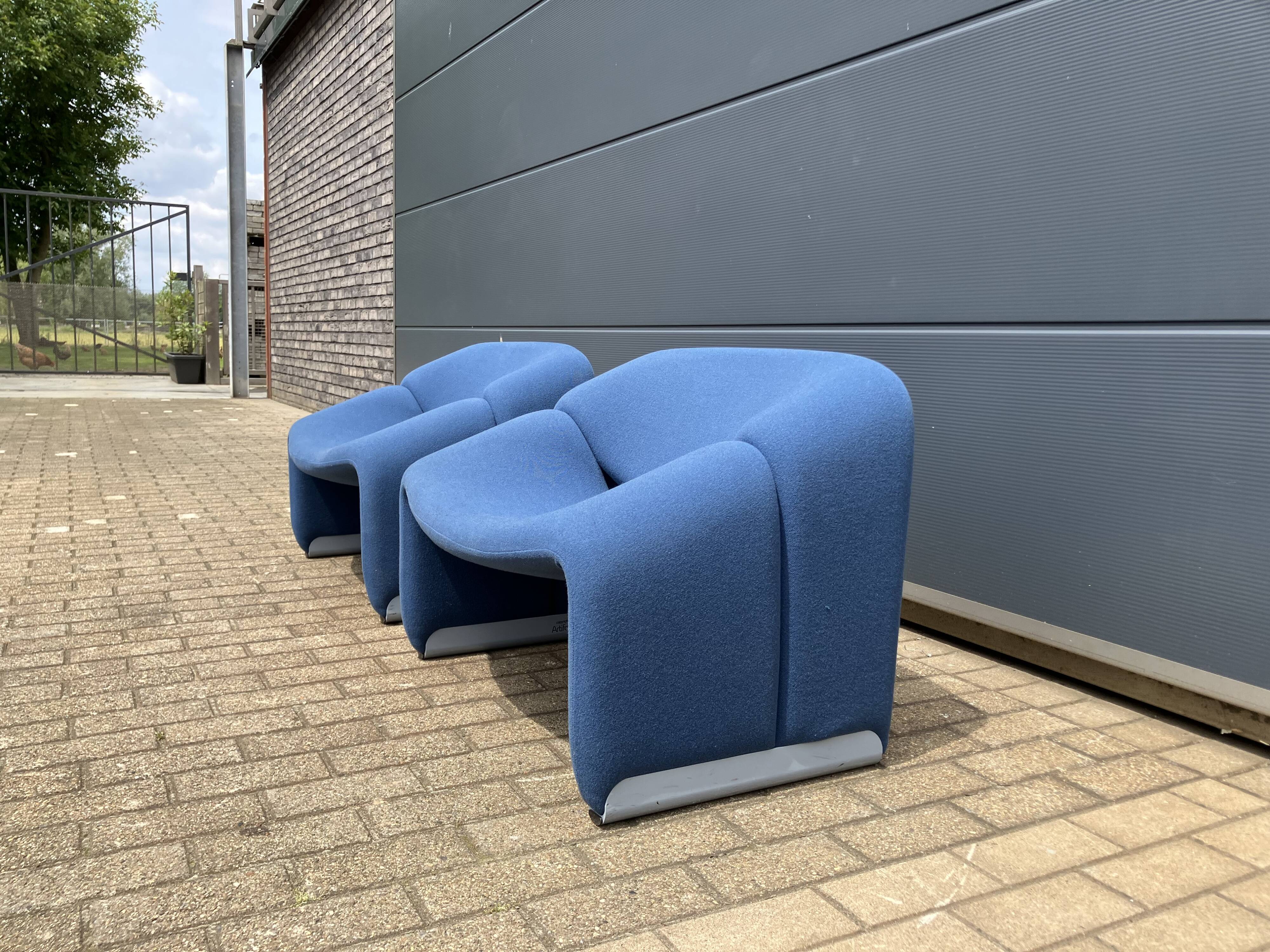 2x Artifort Groovy F598 (M-chair) blue, perfect state! Pierre Paulin