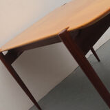Table basse scandinave des années 1950 en teck et érable