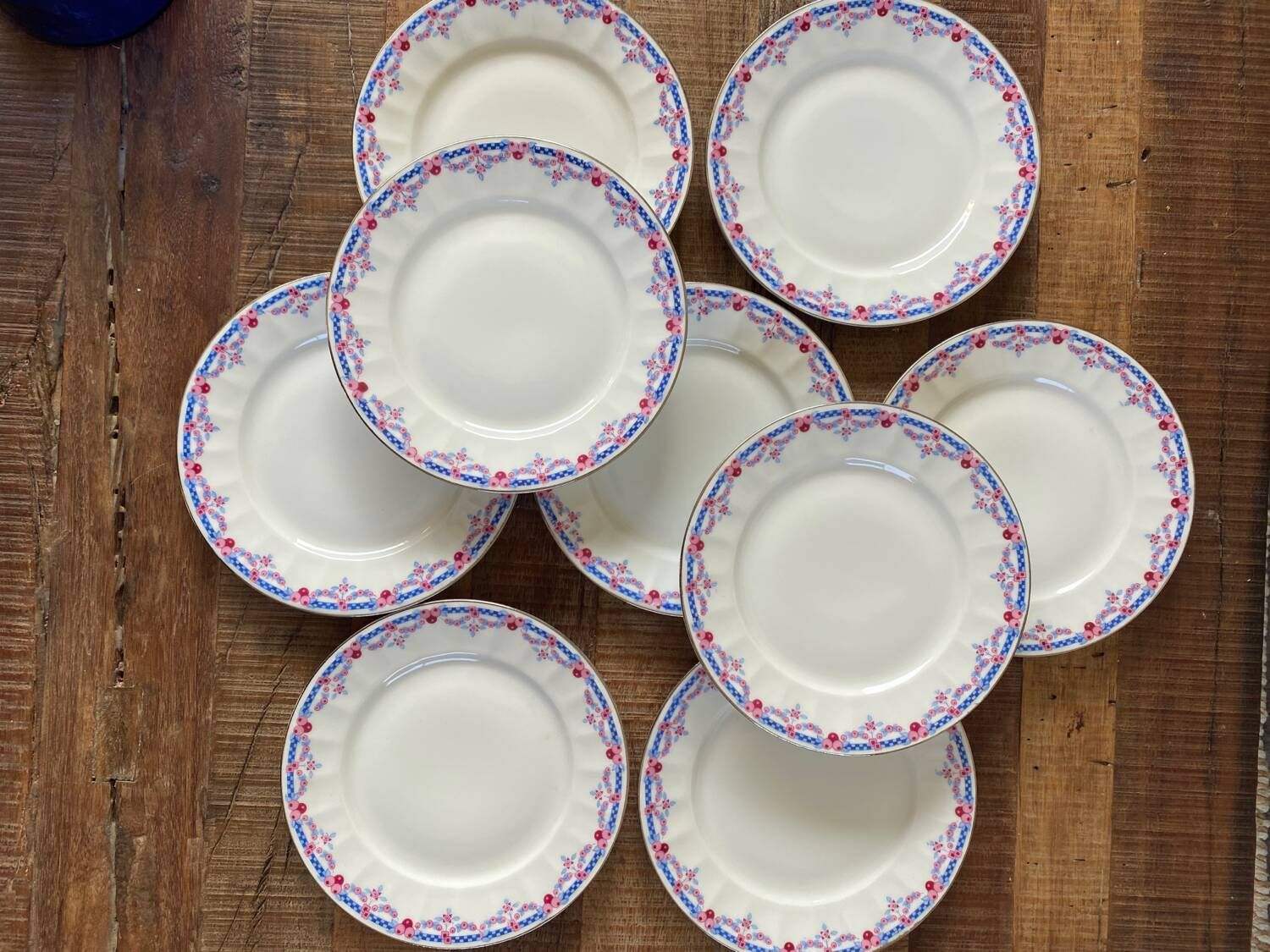 Set of 8 fine porcelain dessert plates from Lamotte France