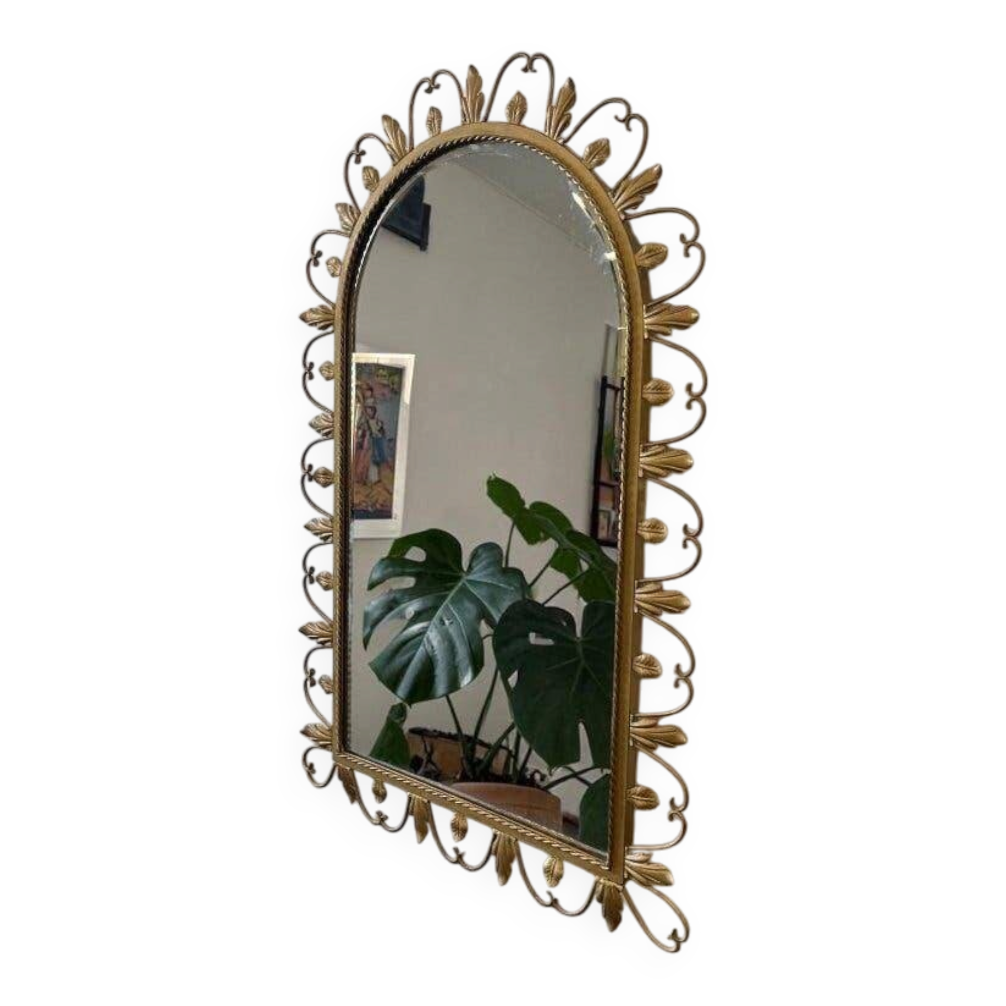 Vintage gold wall mirror with leaves