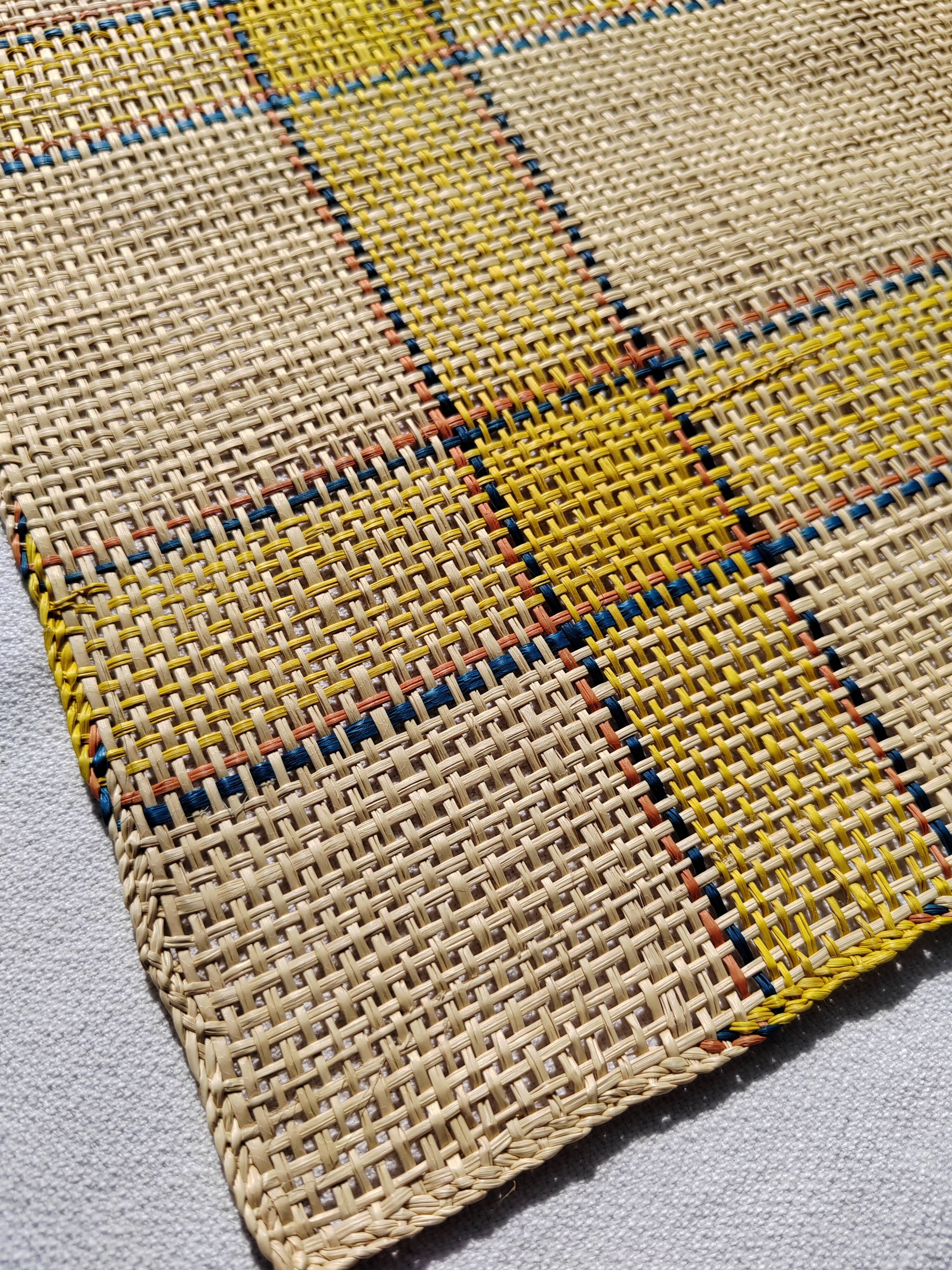 Suite of 6 placemats in woven raffia 70s