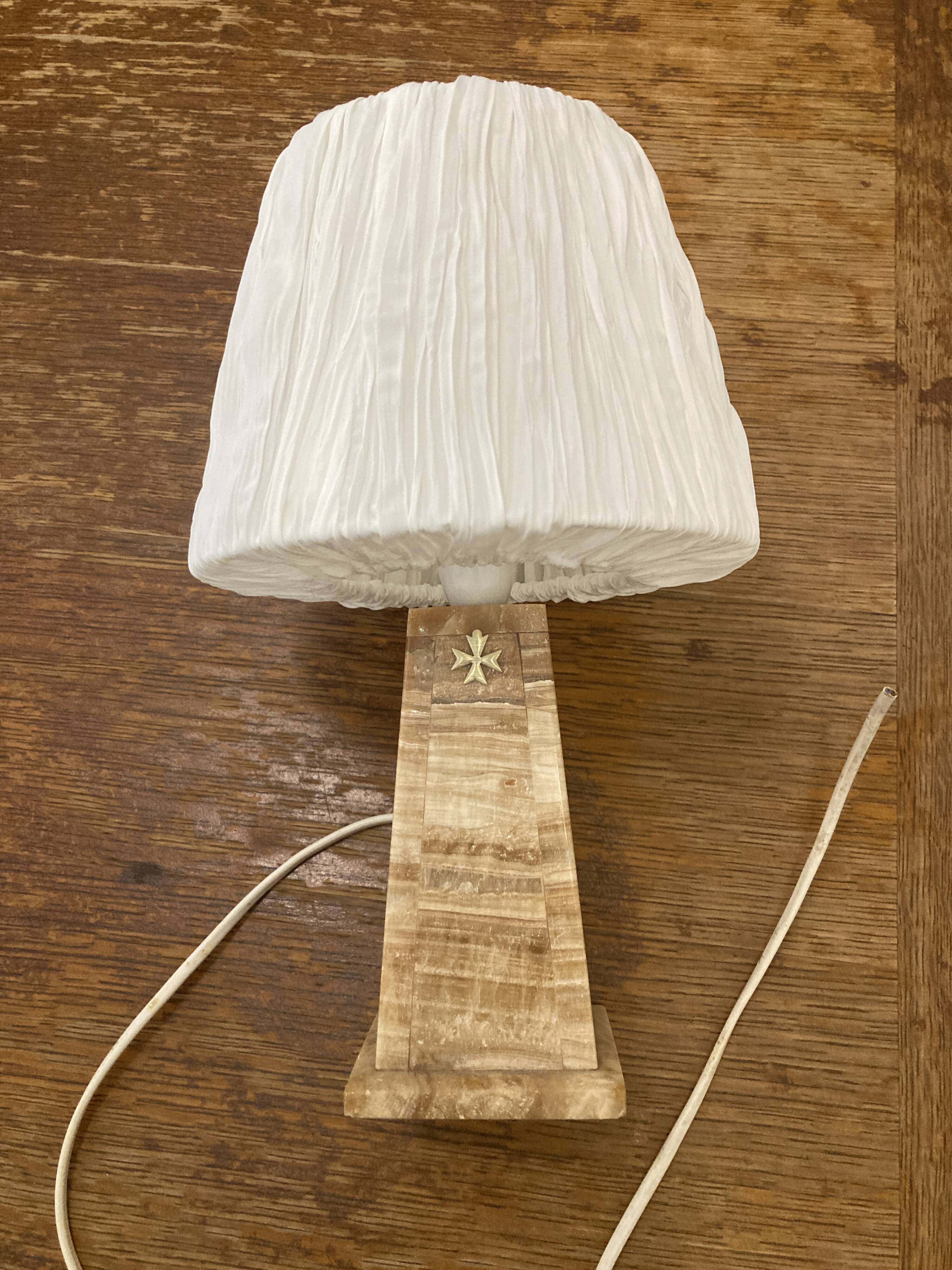 Modernist Table Lamp in Honey Onyx and Golden Maltese Cross - 1970s