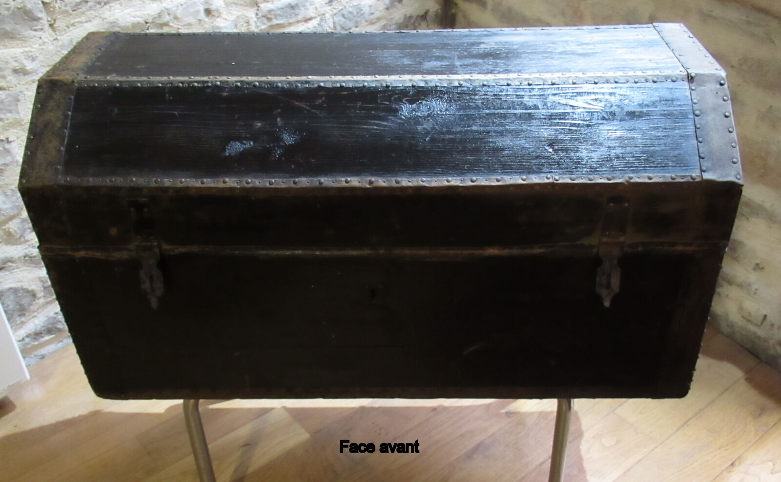 Wooden trunk