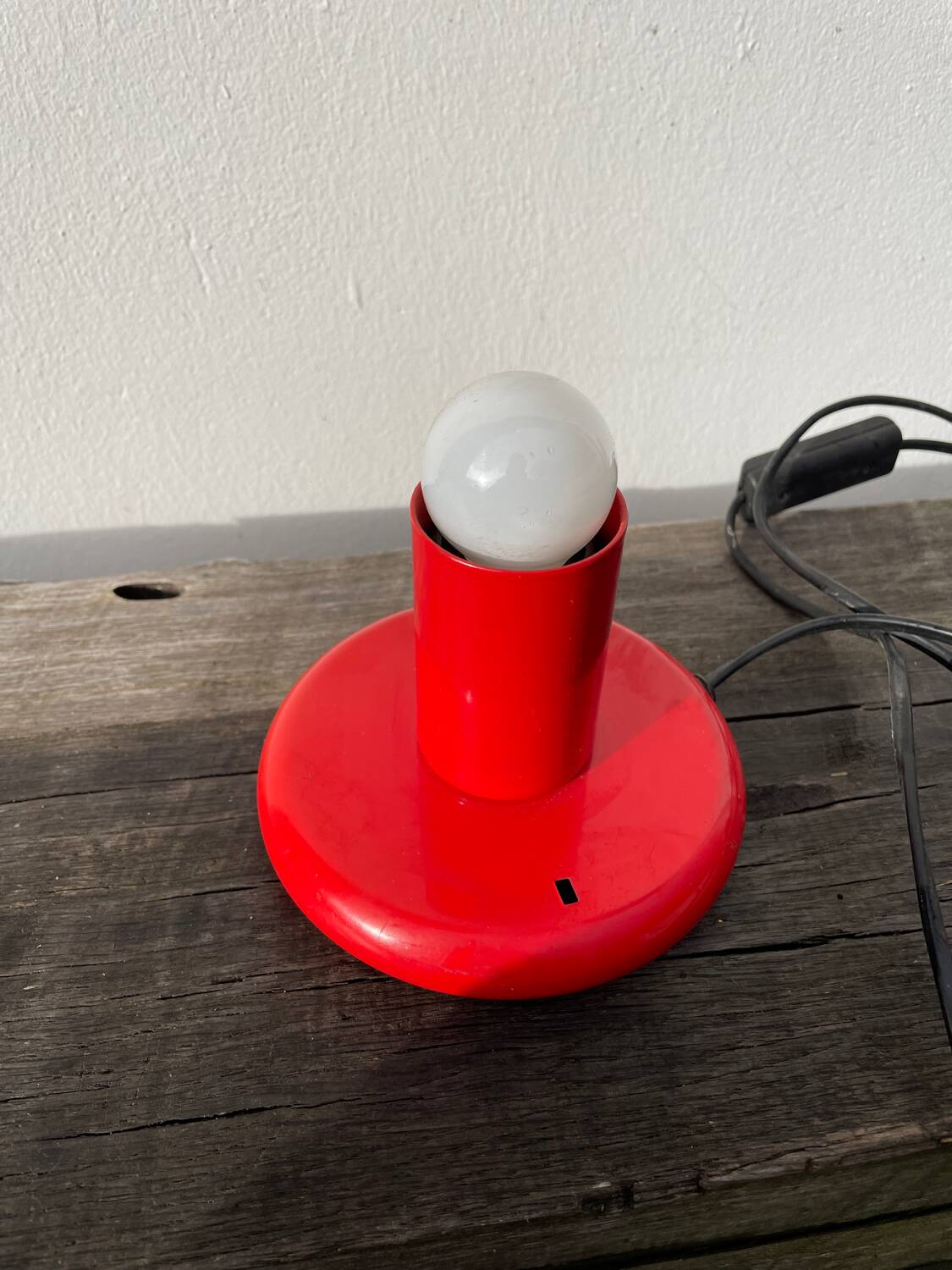 1970 Kama Keur red metal lamp