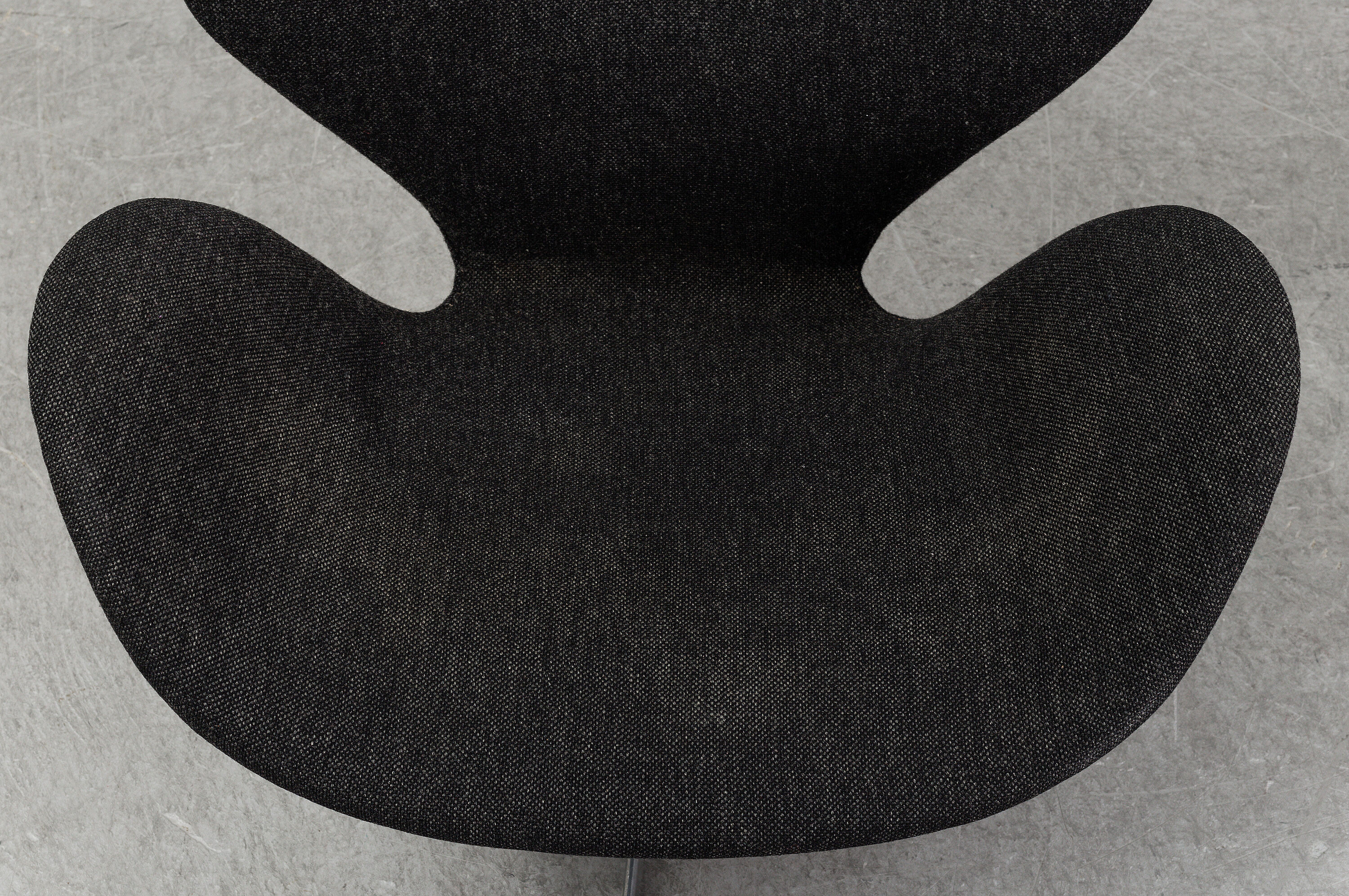 Arne Jacobsen armchair "the swan" Fritz Hansen