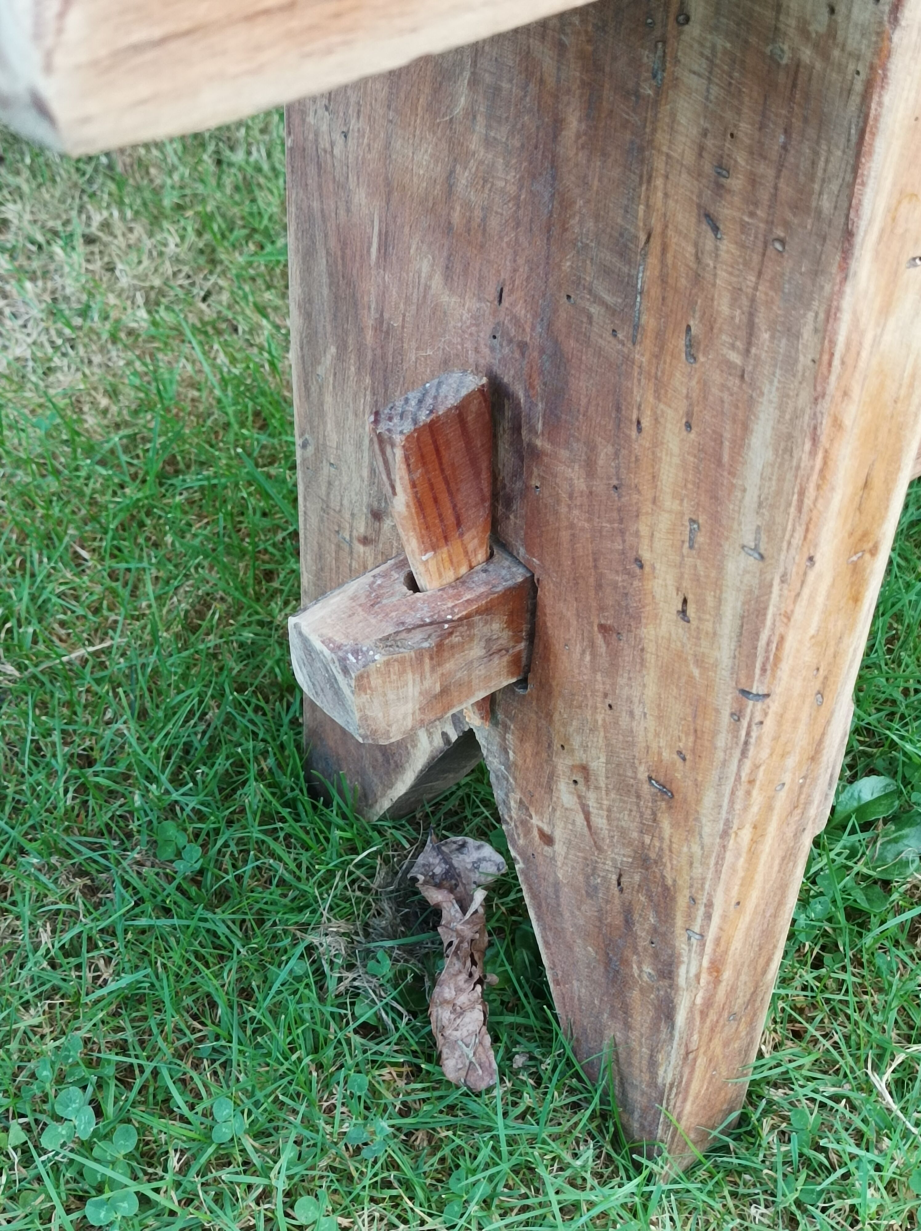 Banc de ferme en chêne